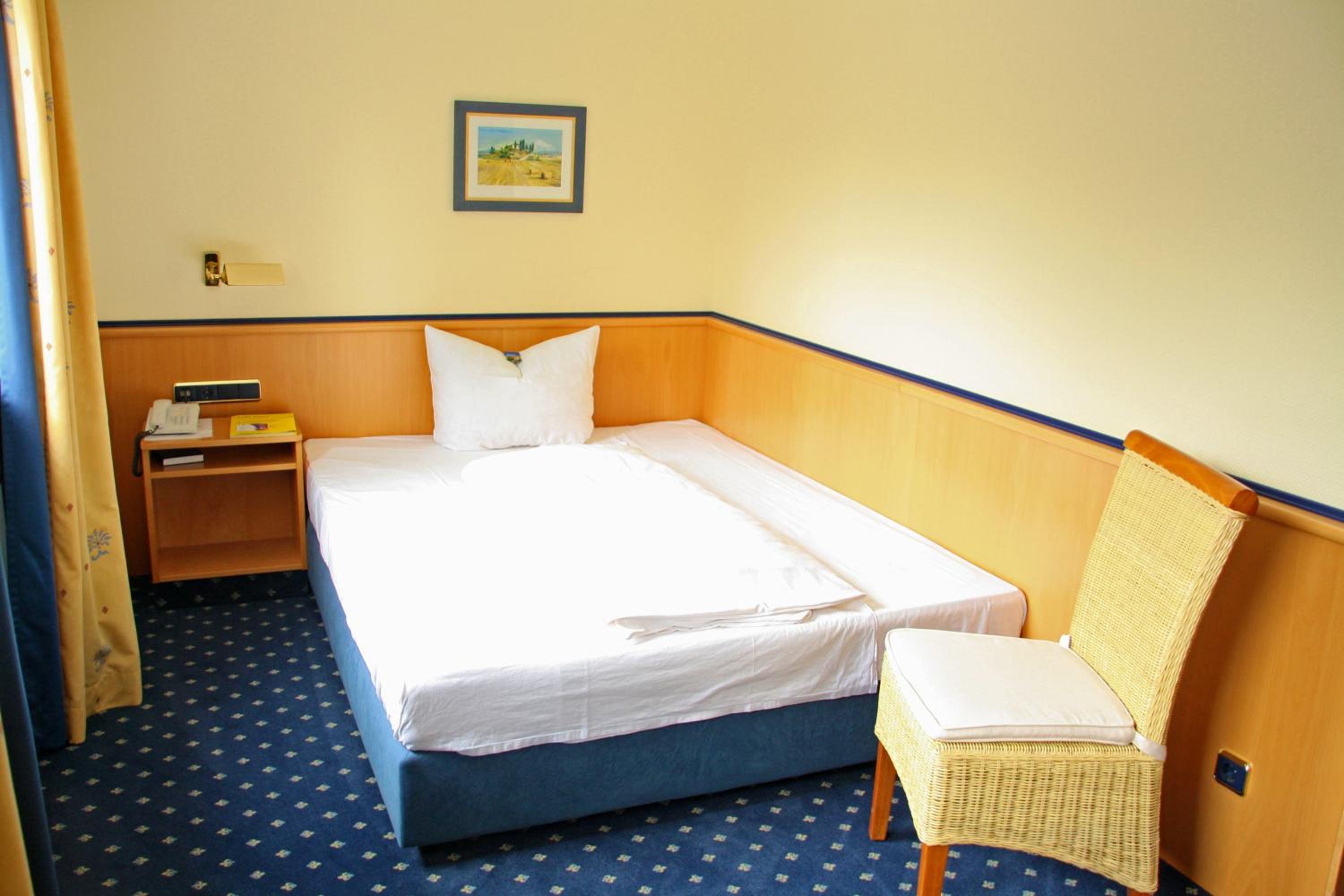 Single Room photo 3