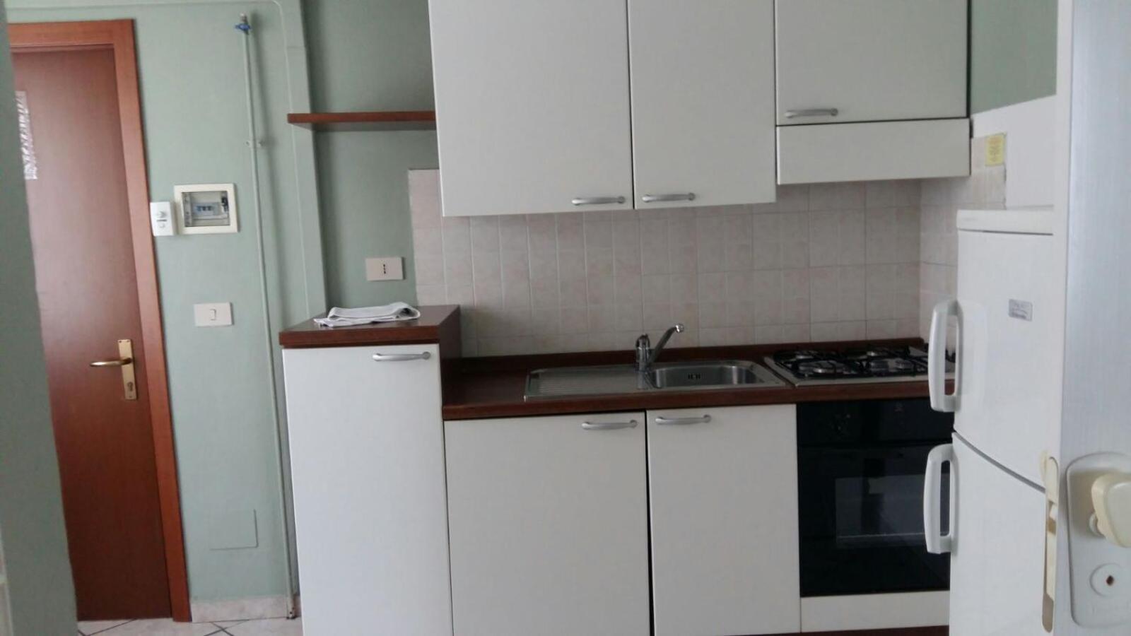 Apartment photo 2