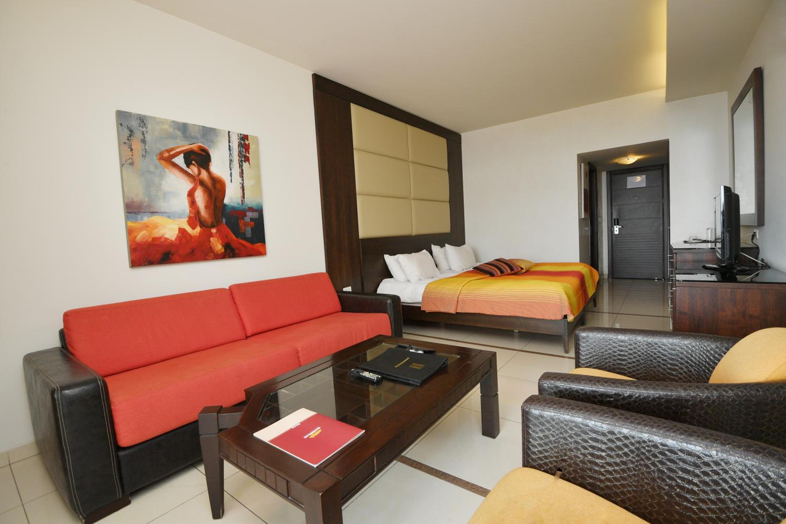 Junior Suite with Sea View - Photo 7