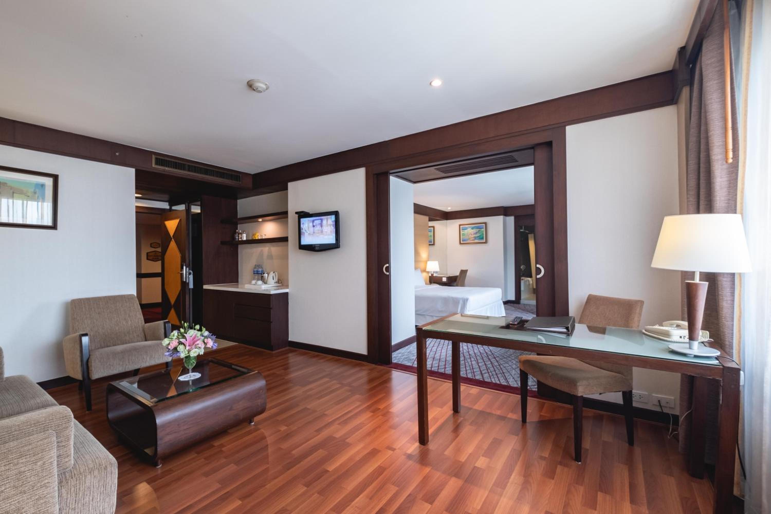 Executive Suite photo 3