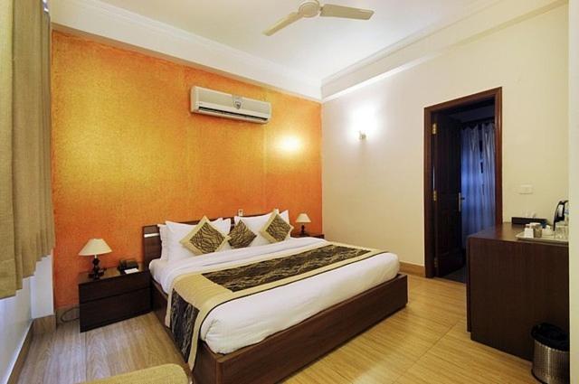 Deluxe Double or Twin Room photo 1