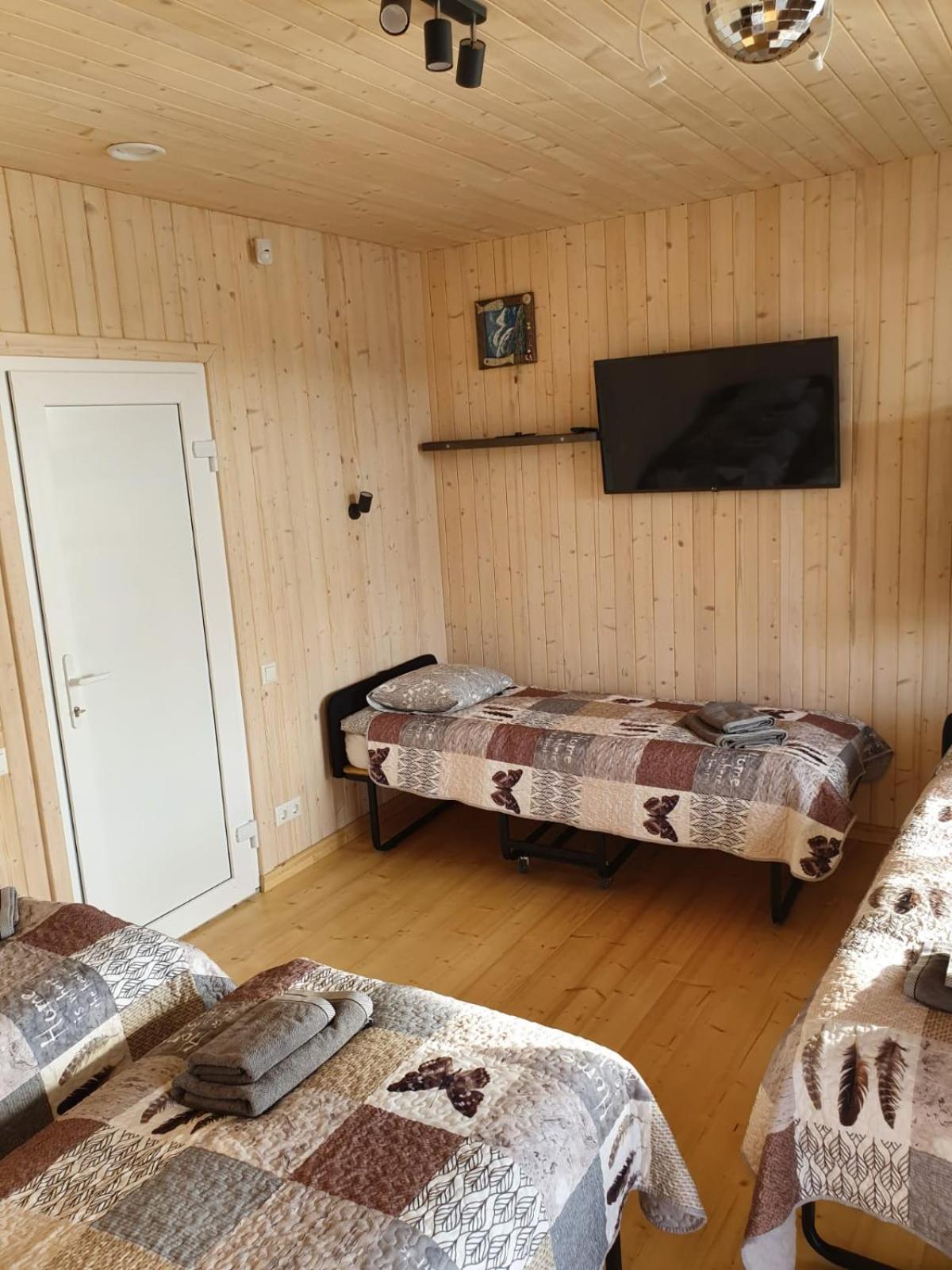 Quadruple Room with Lake View - Photo 1