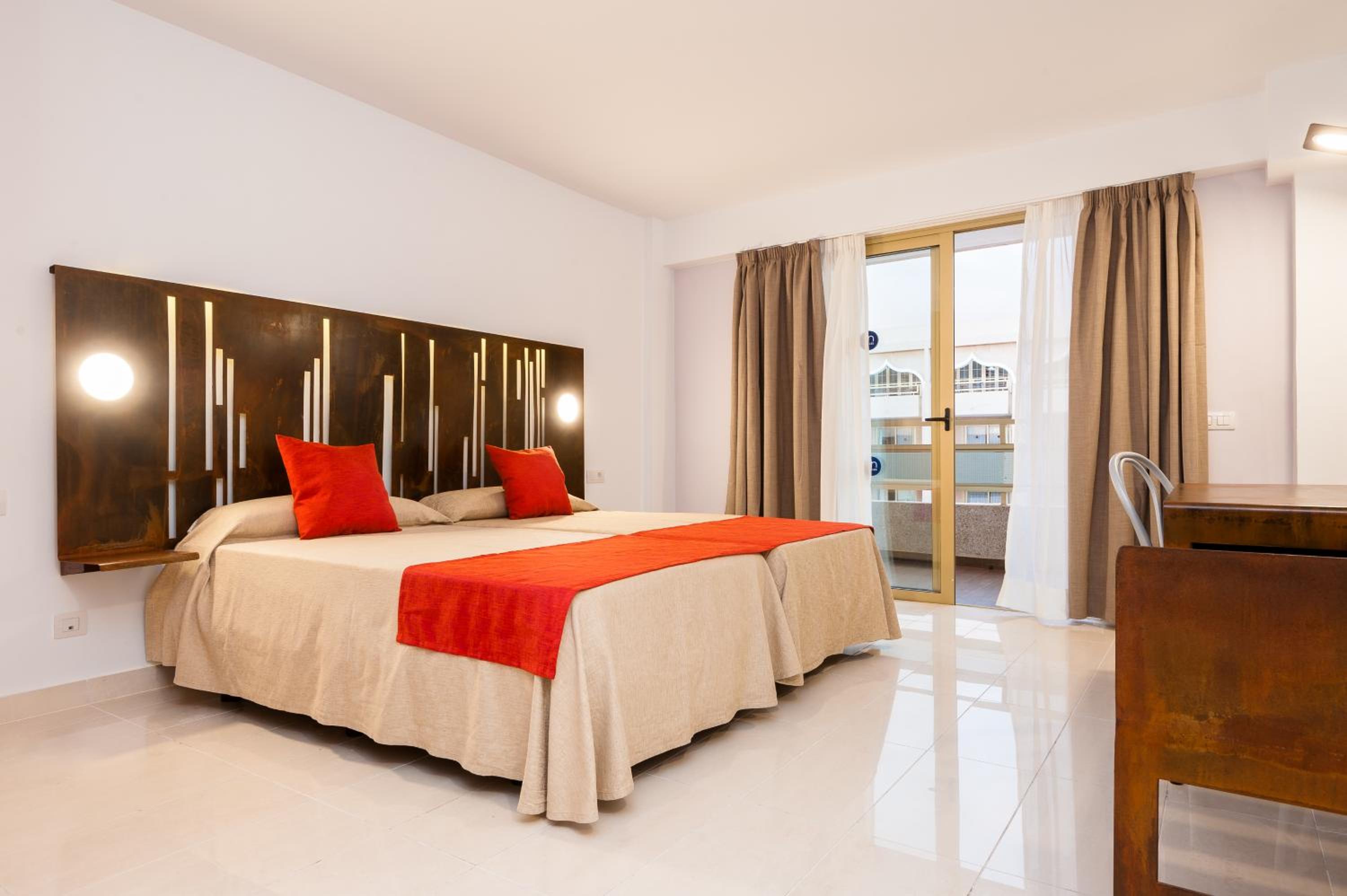 Double or Twin Room (2 Adults) photo 3