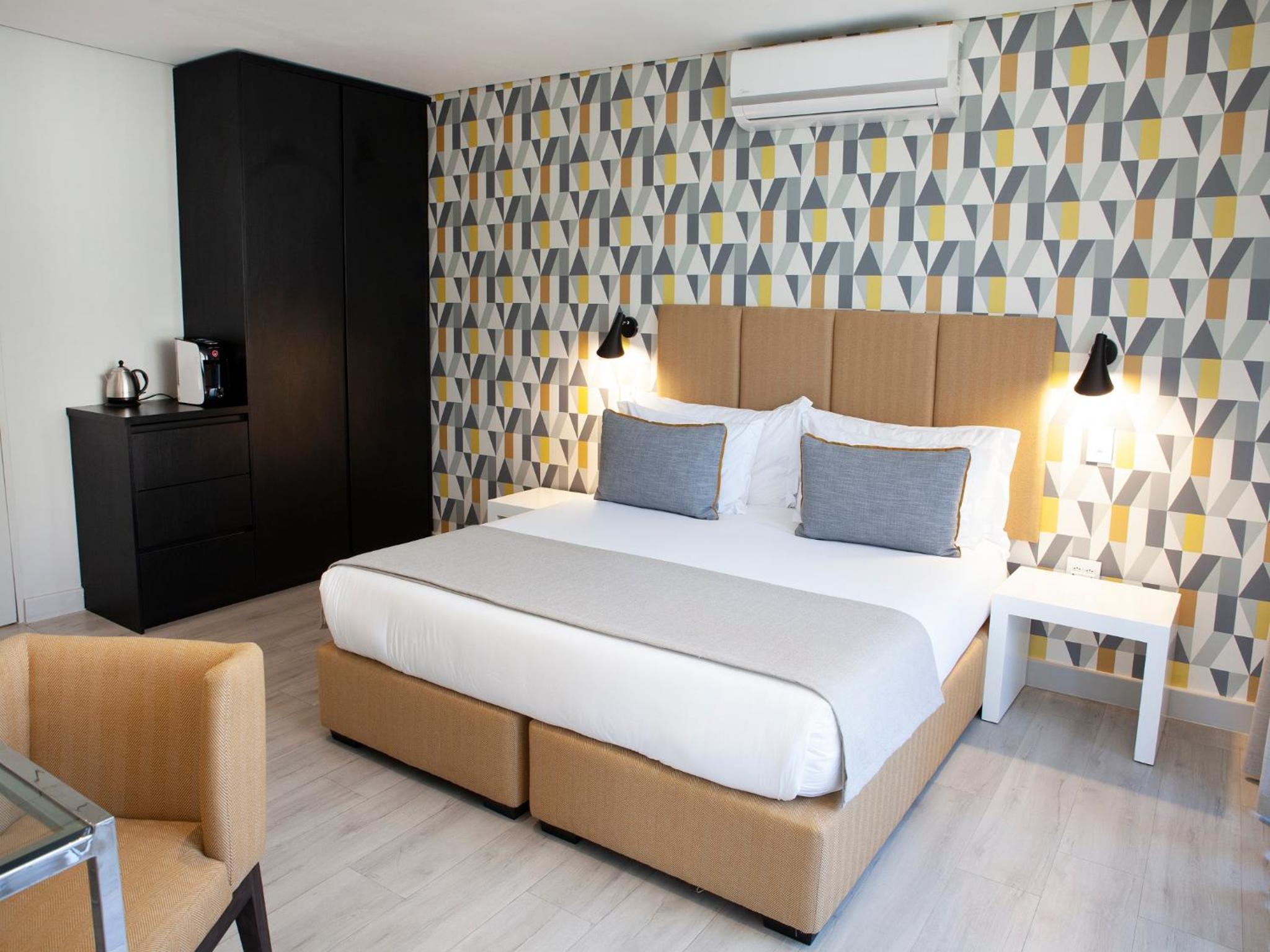 Superior King Room - Photo 2