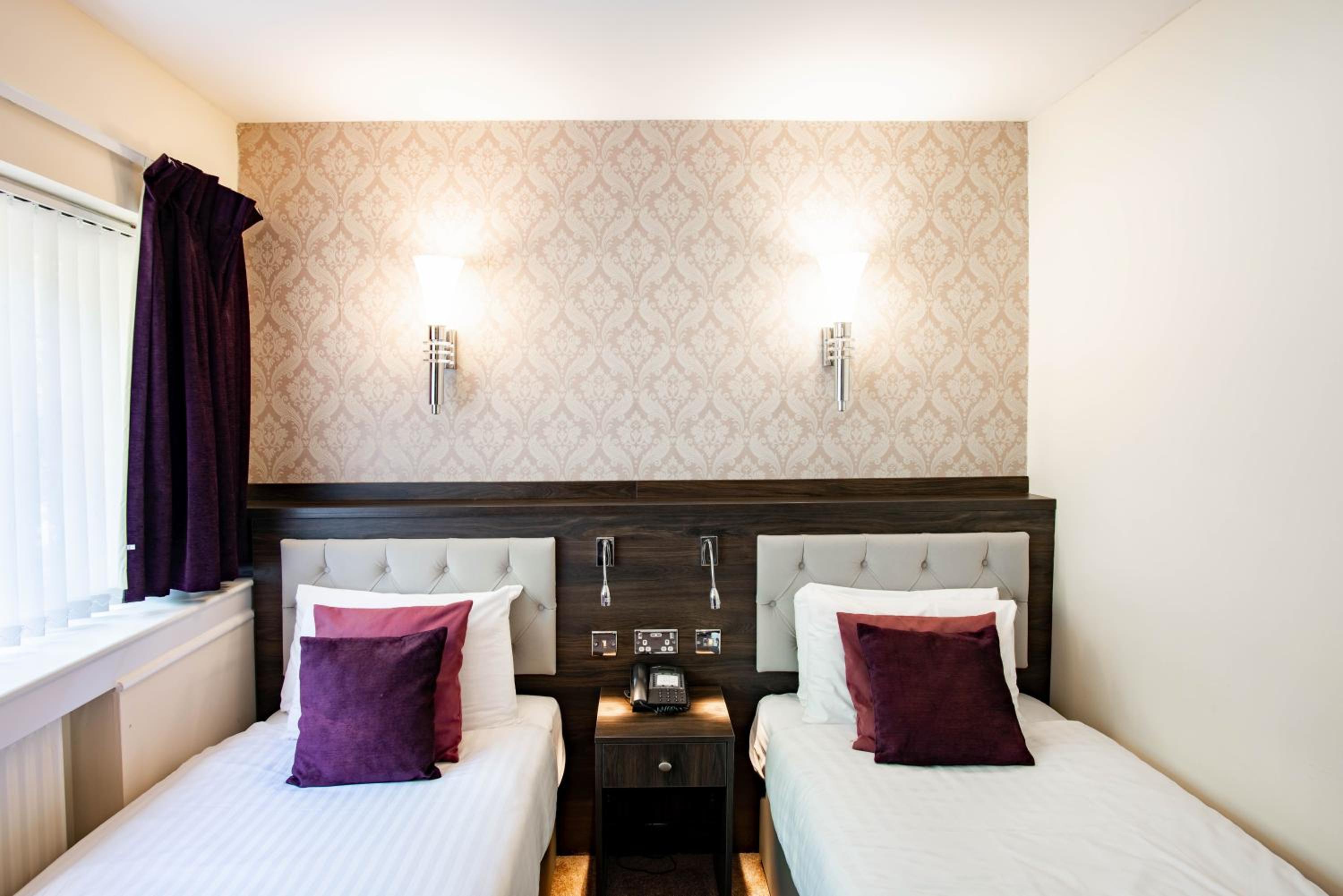 Standard Twin Room - Non-Smoking - Photo 3