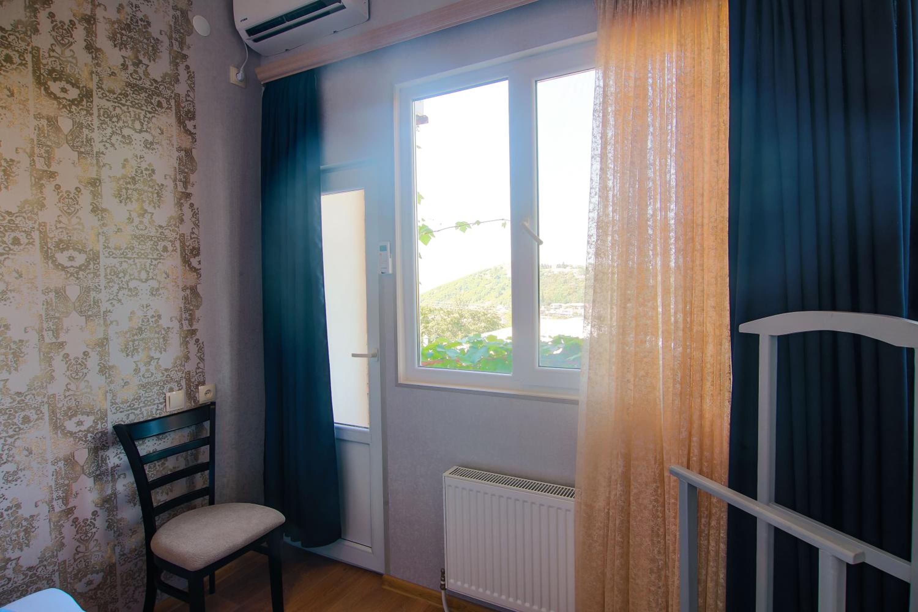 Deluxe Double Room with Balcony photo 3