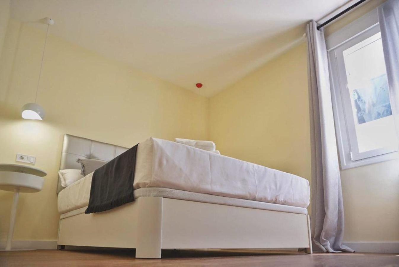 Standard Double Room - Photo 3