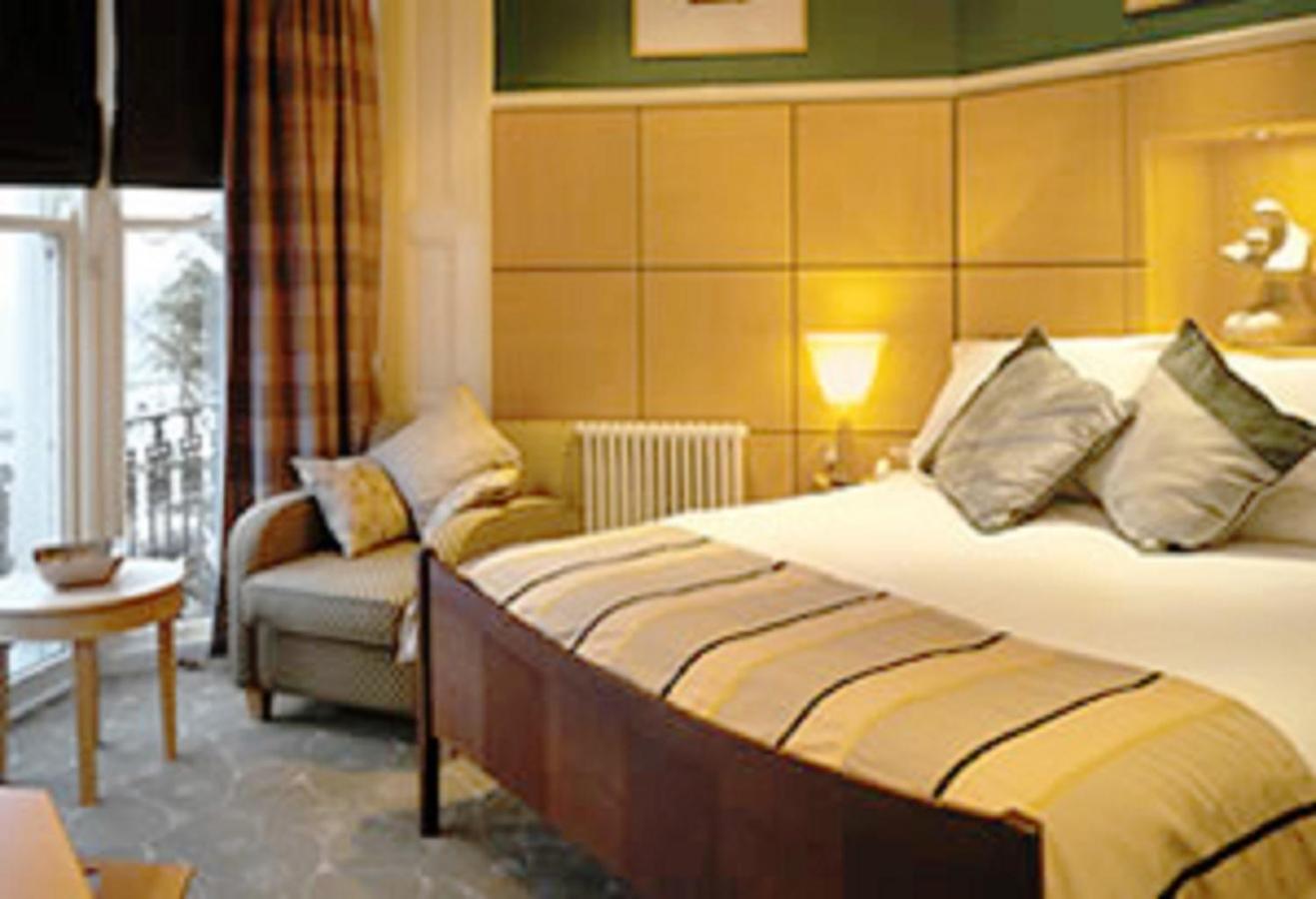 Superior Suite - Photo 7
