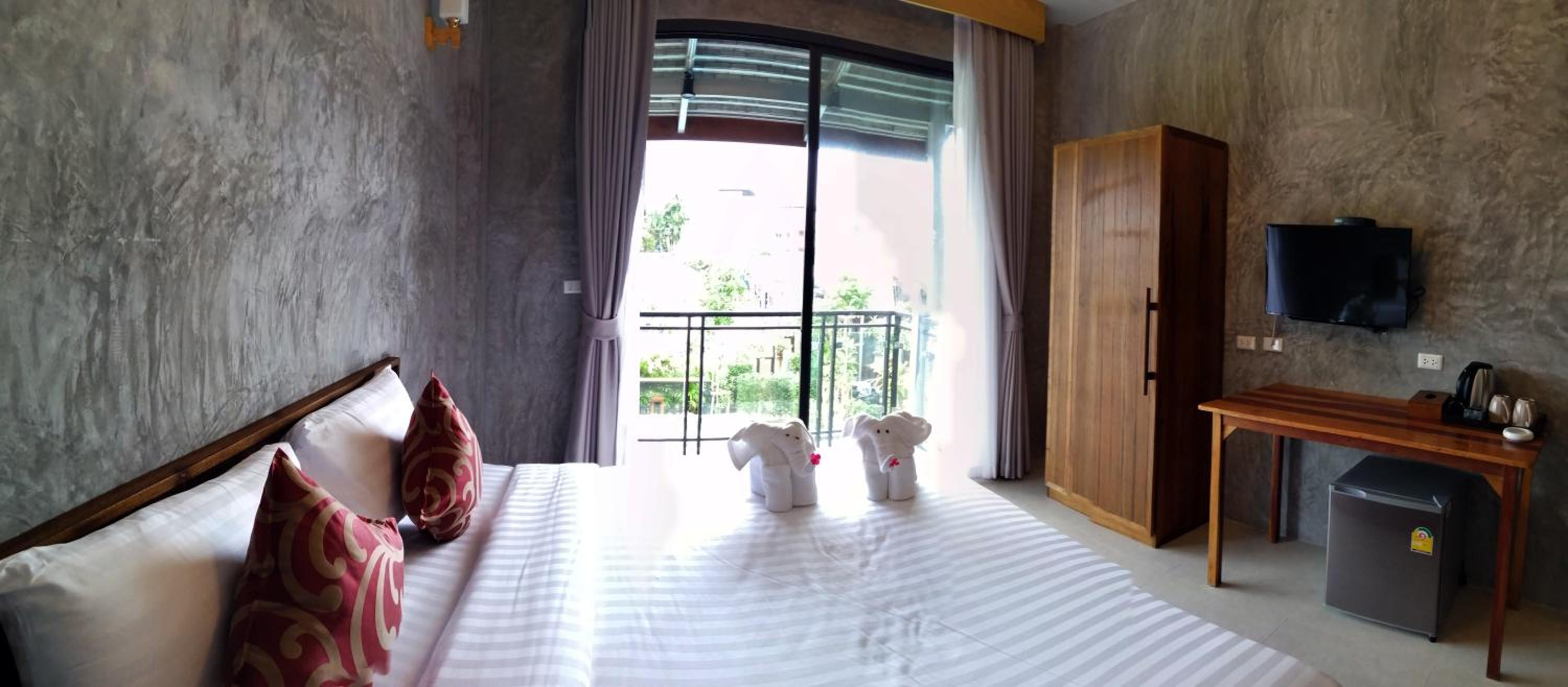 Double Room with Pool View
