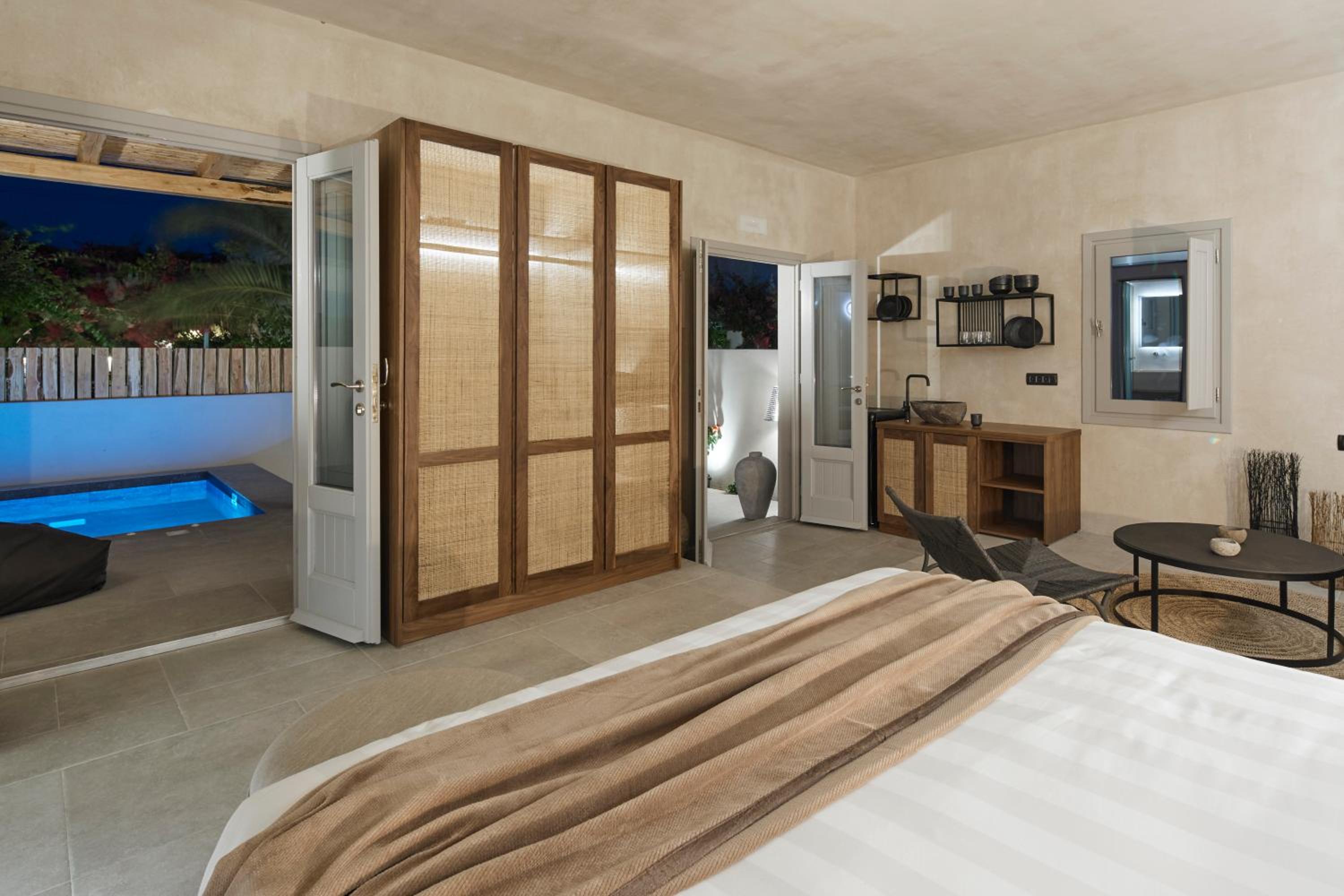 Superior Suite with Private Plunge Pool - Photo 7