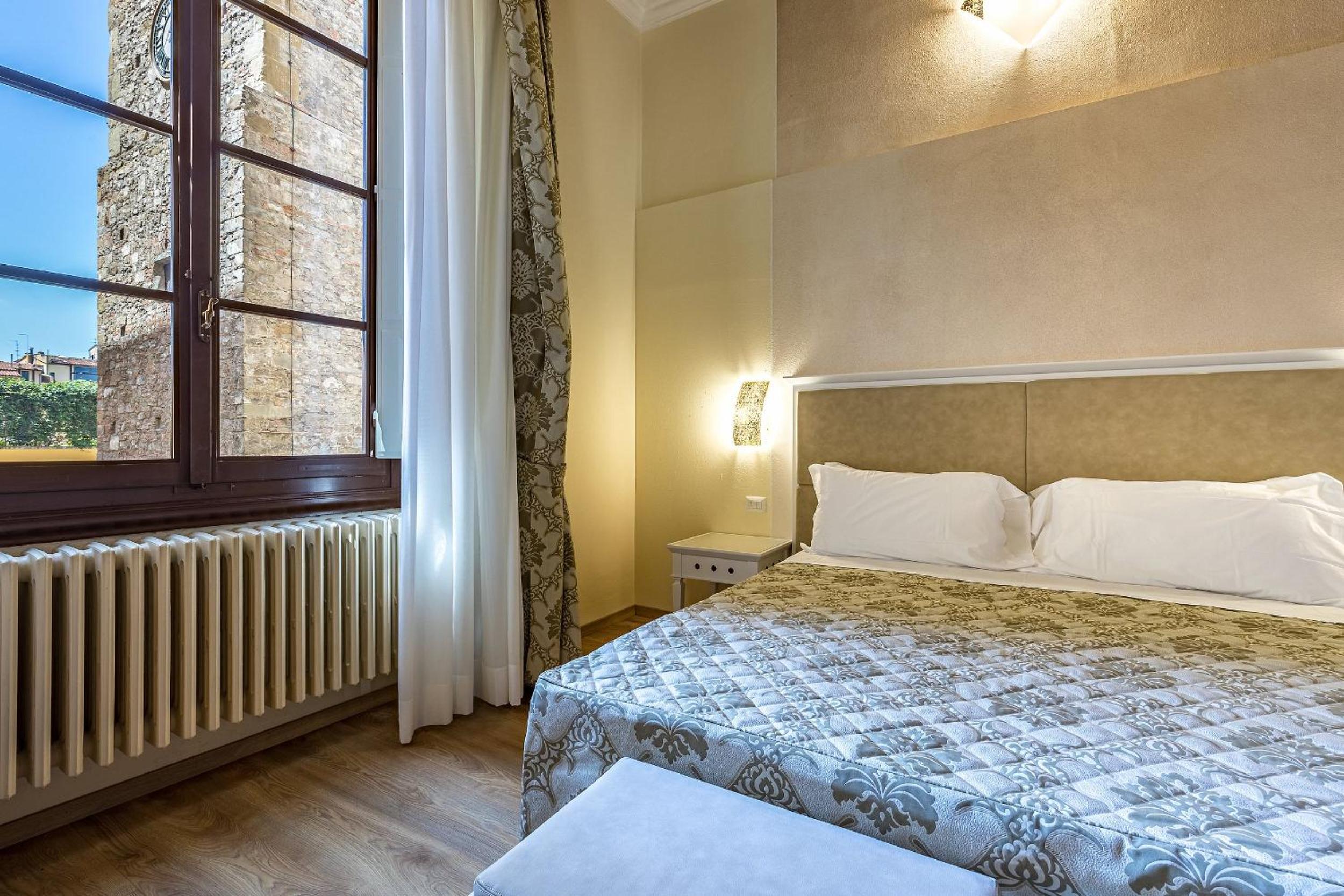 Deluxe Double Room photo 3