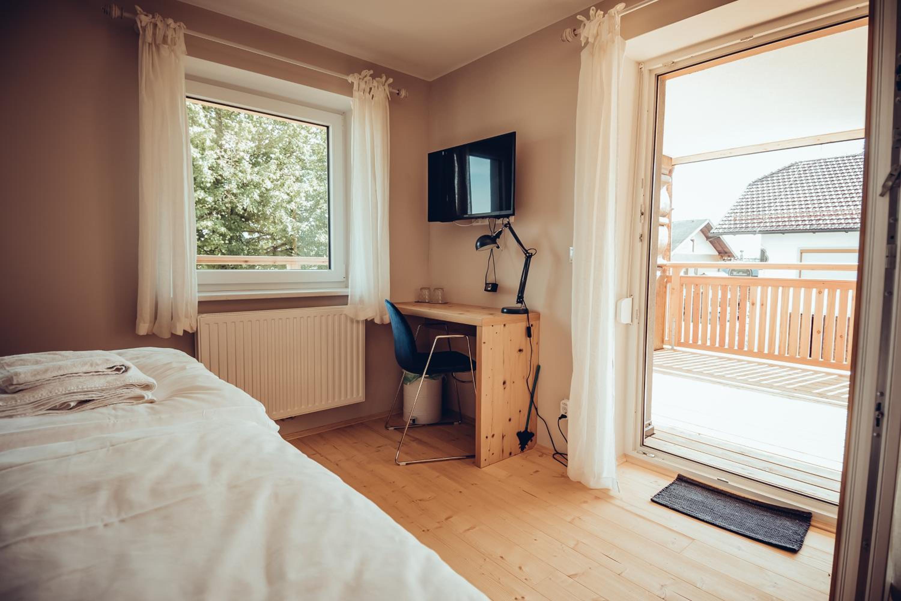 Superior Double or Twin Room with Terrace photo 3