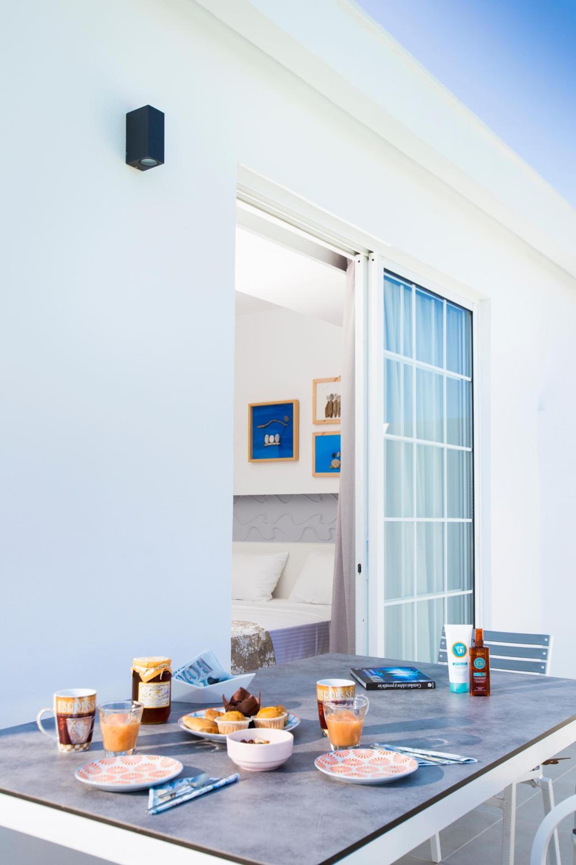 Apartment with Sea View (Euphoria) photo 2