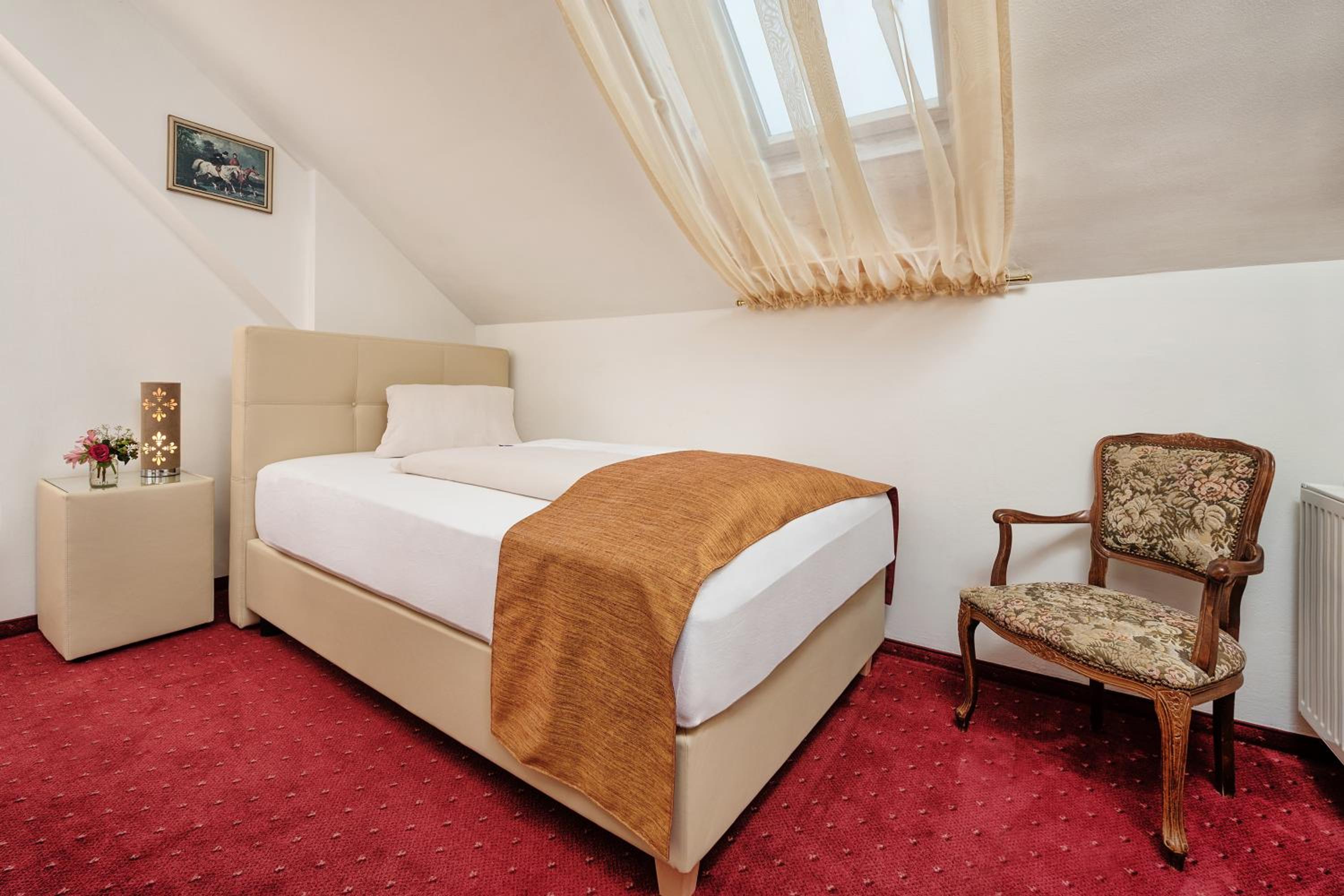 Single Room photo 1