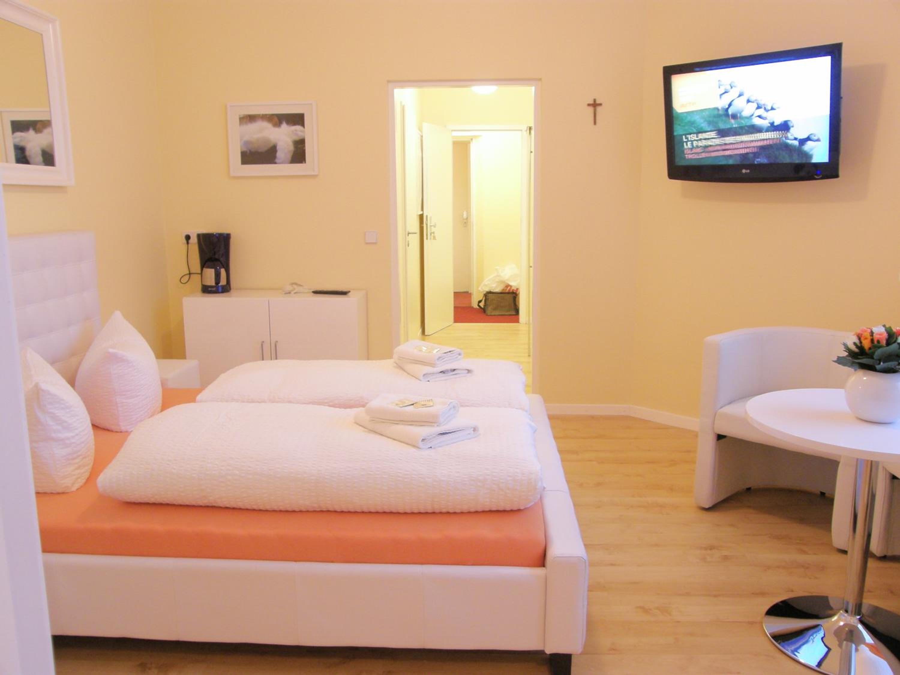Double Room photo 3