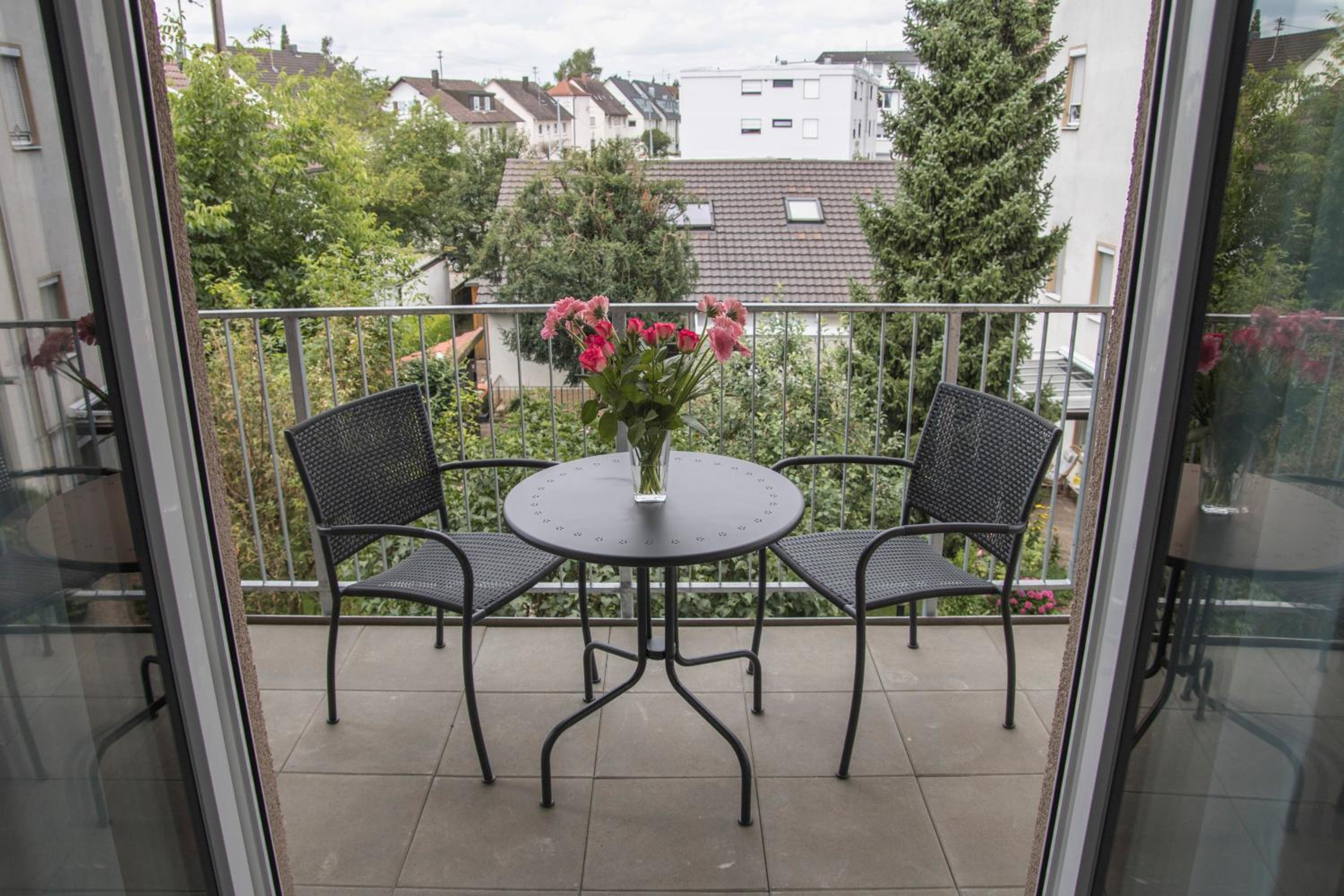 Double Room with Balcony - Photo 4