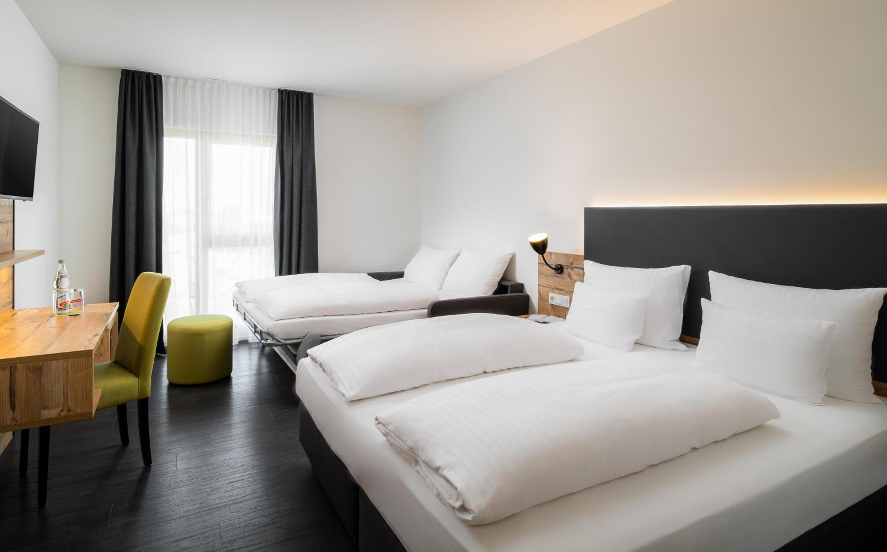 Superior Plus Room - Photo 8