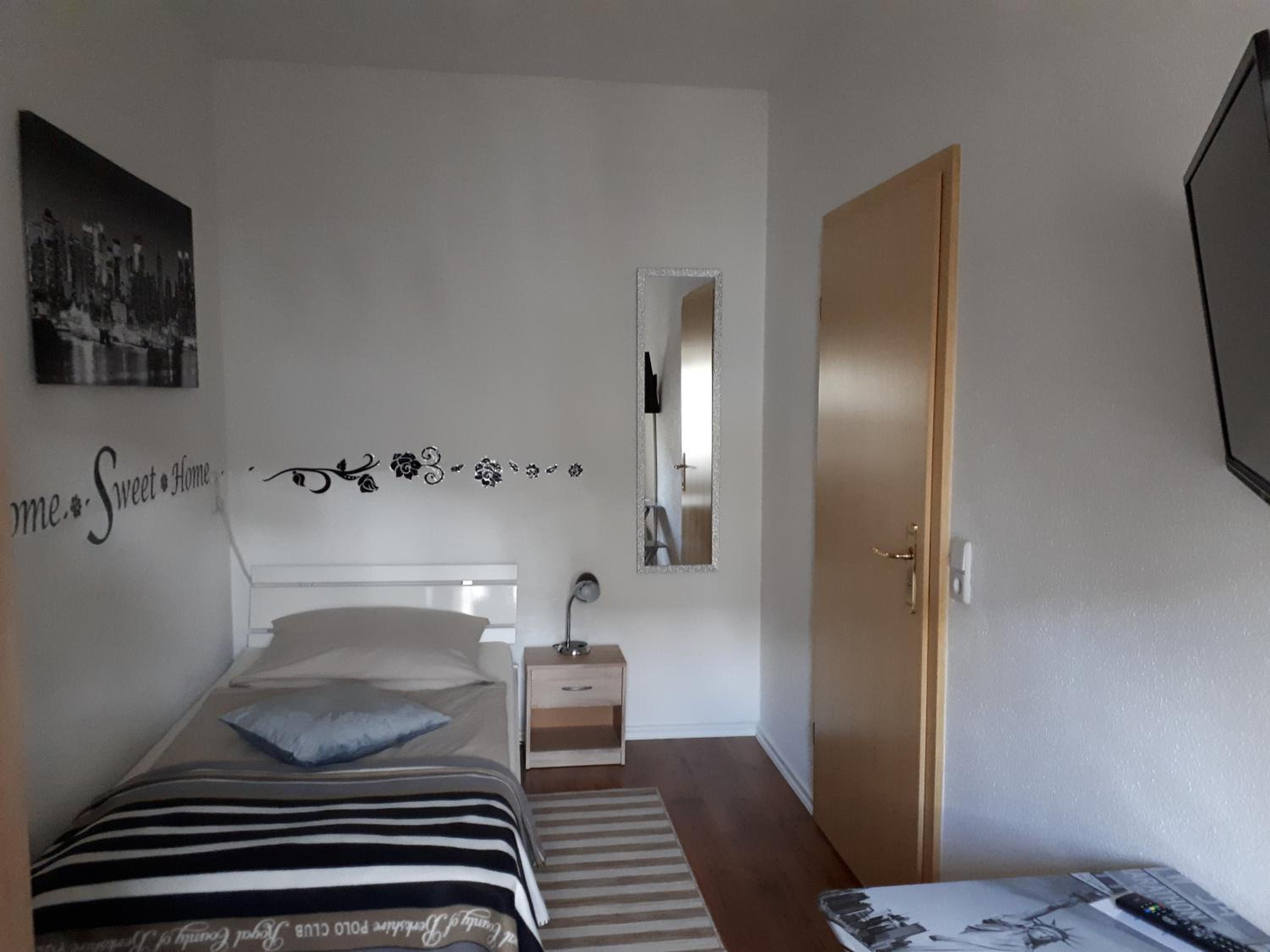 Two-Bedroom Suite 301 - Photo 5