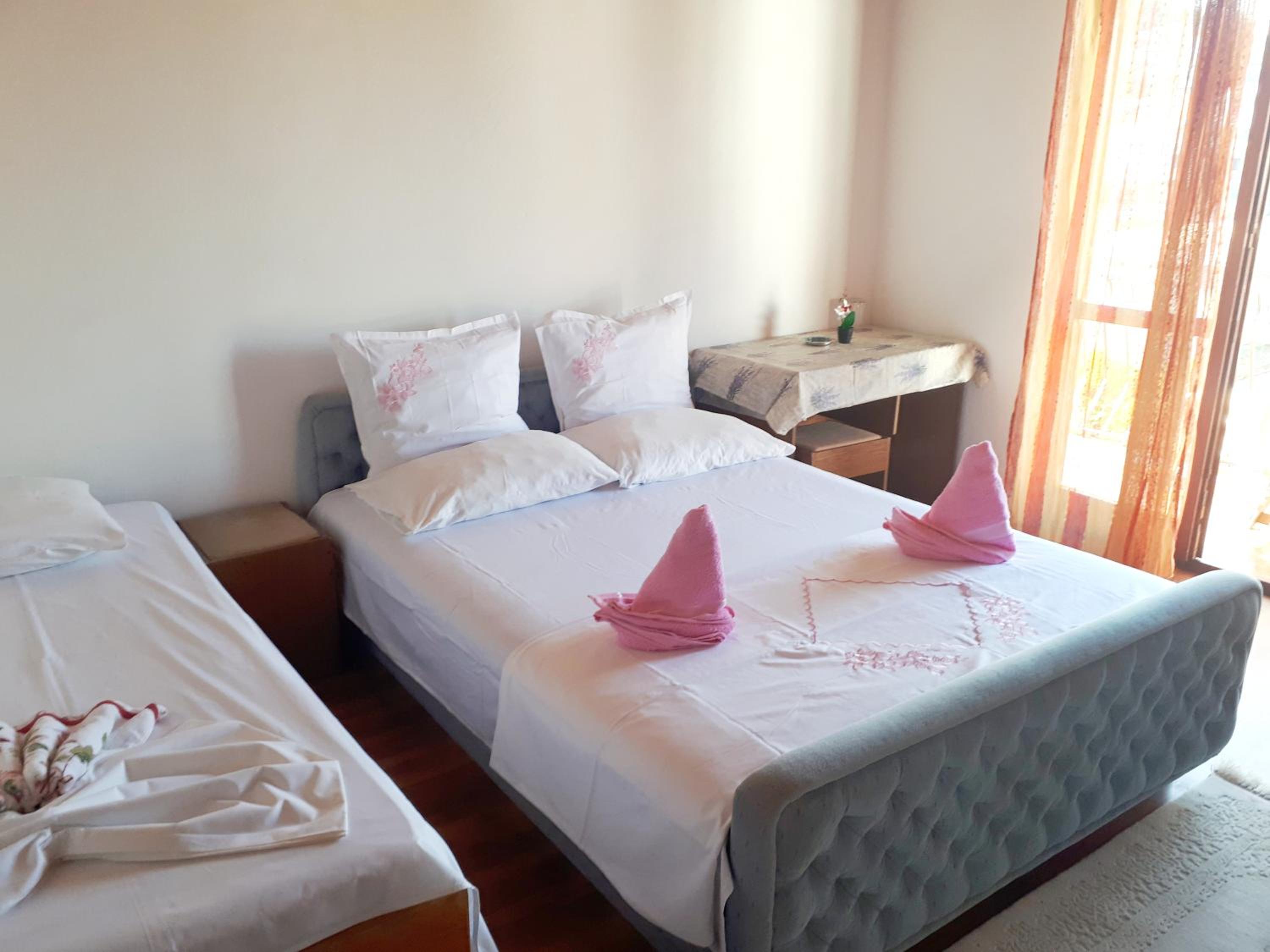 Triple Room with Garden View