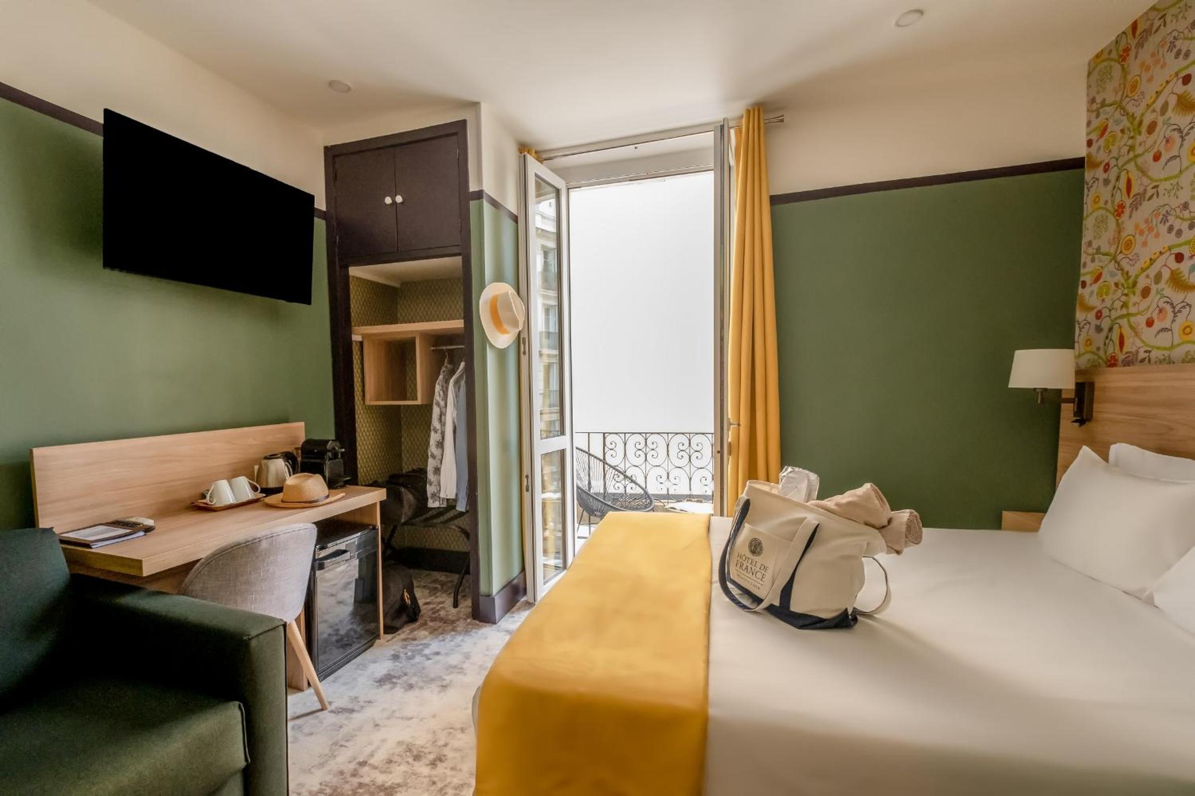 Superior Double Room with Balcony