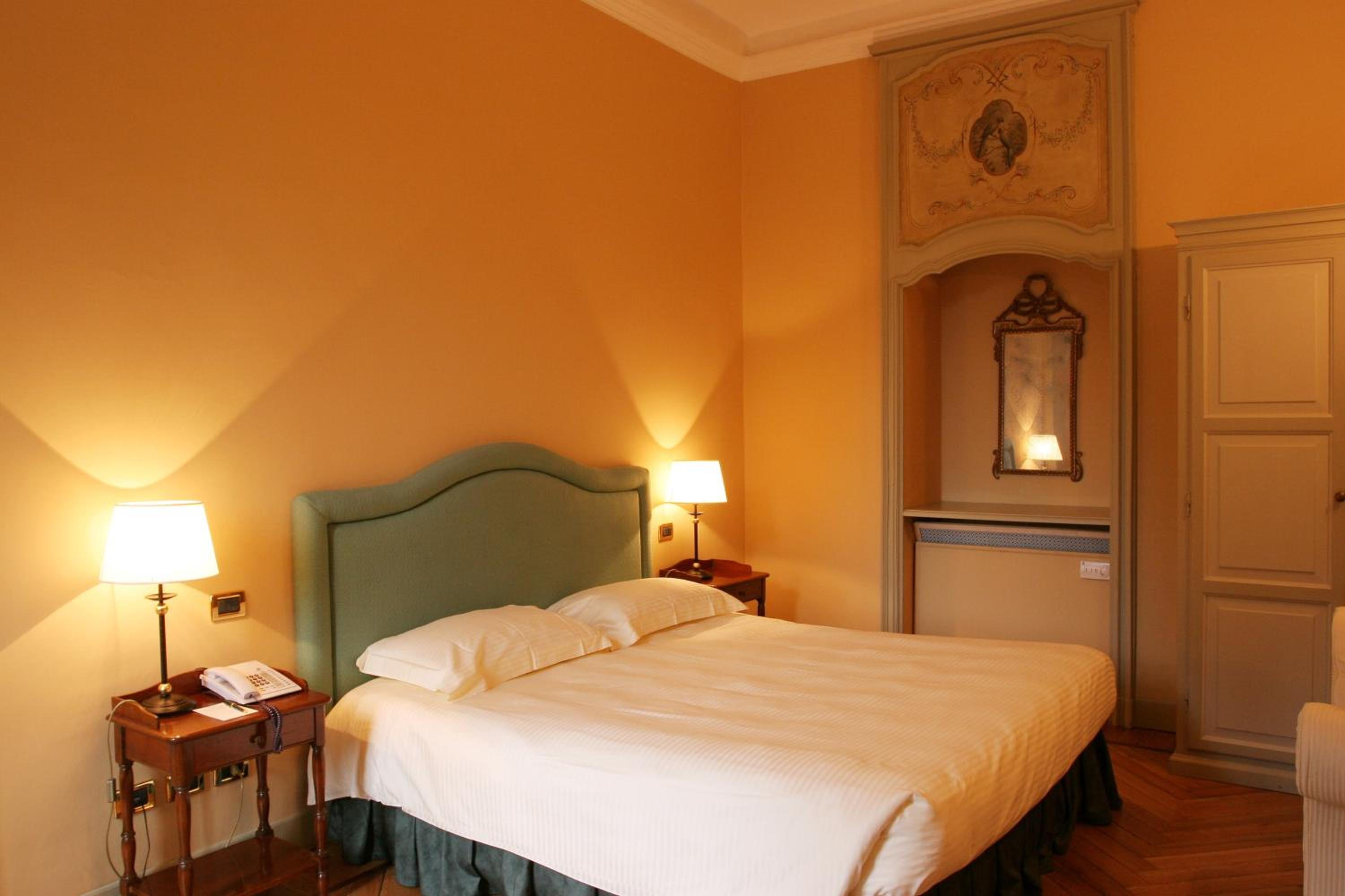 Superior Double or Twin Room photo 3