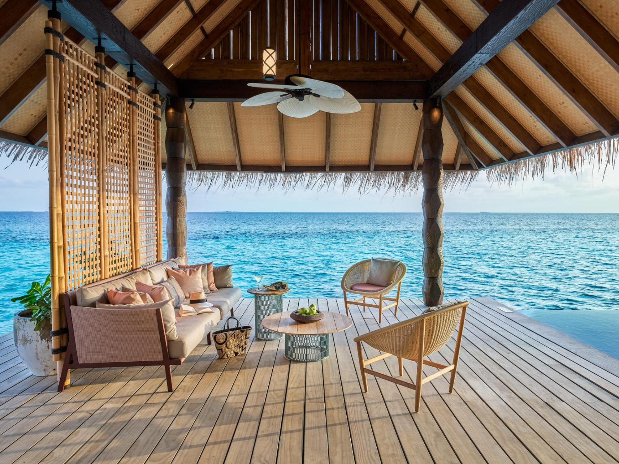 Luxury Sunset Water Villa with Pool photo 3