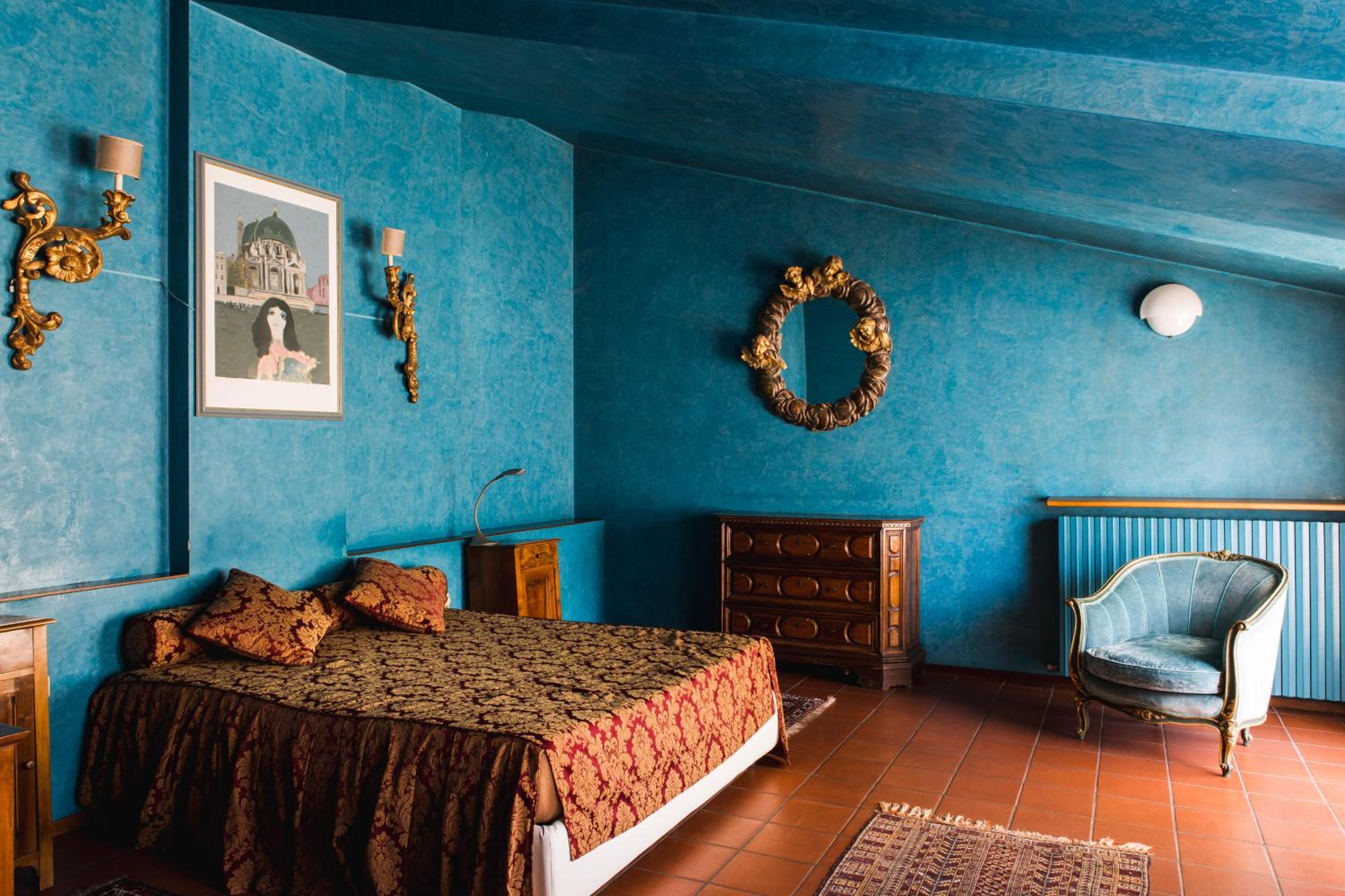 Double Room - Photo 7