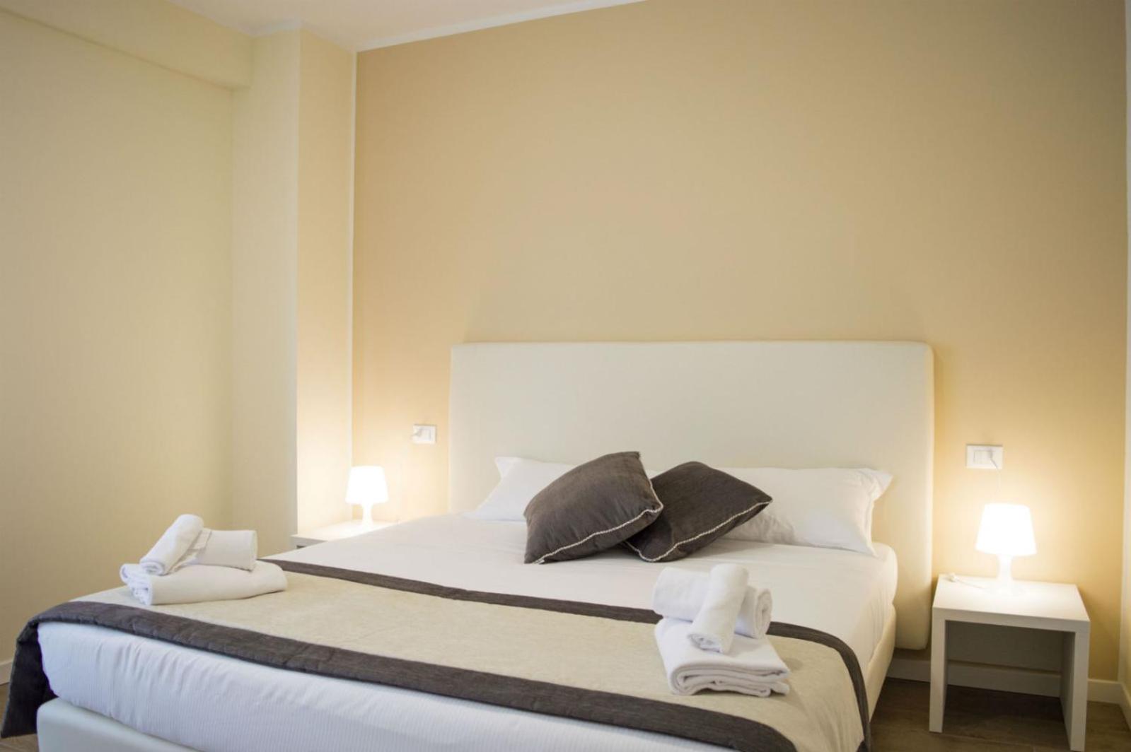 Deluxe Double Room - Photo 2
