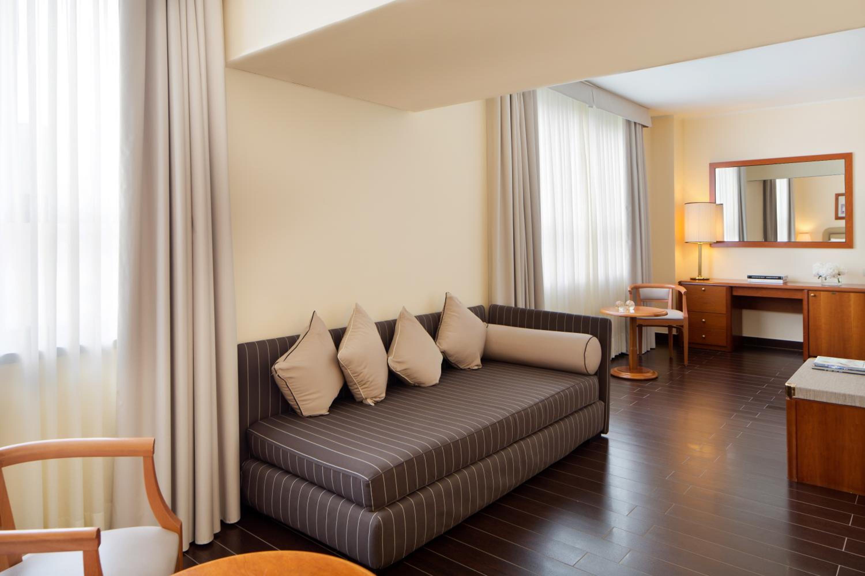 Executive Double or Twin Room - Photo 8