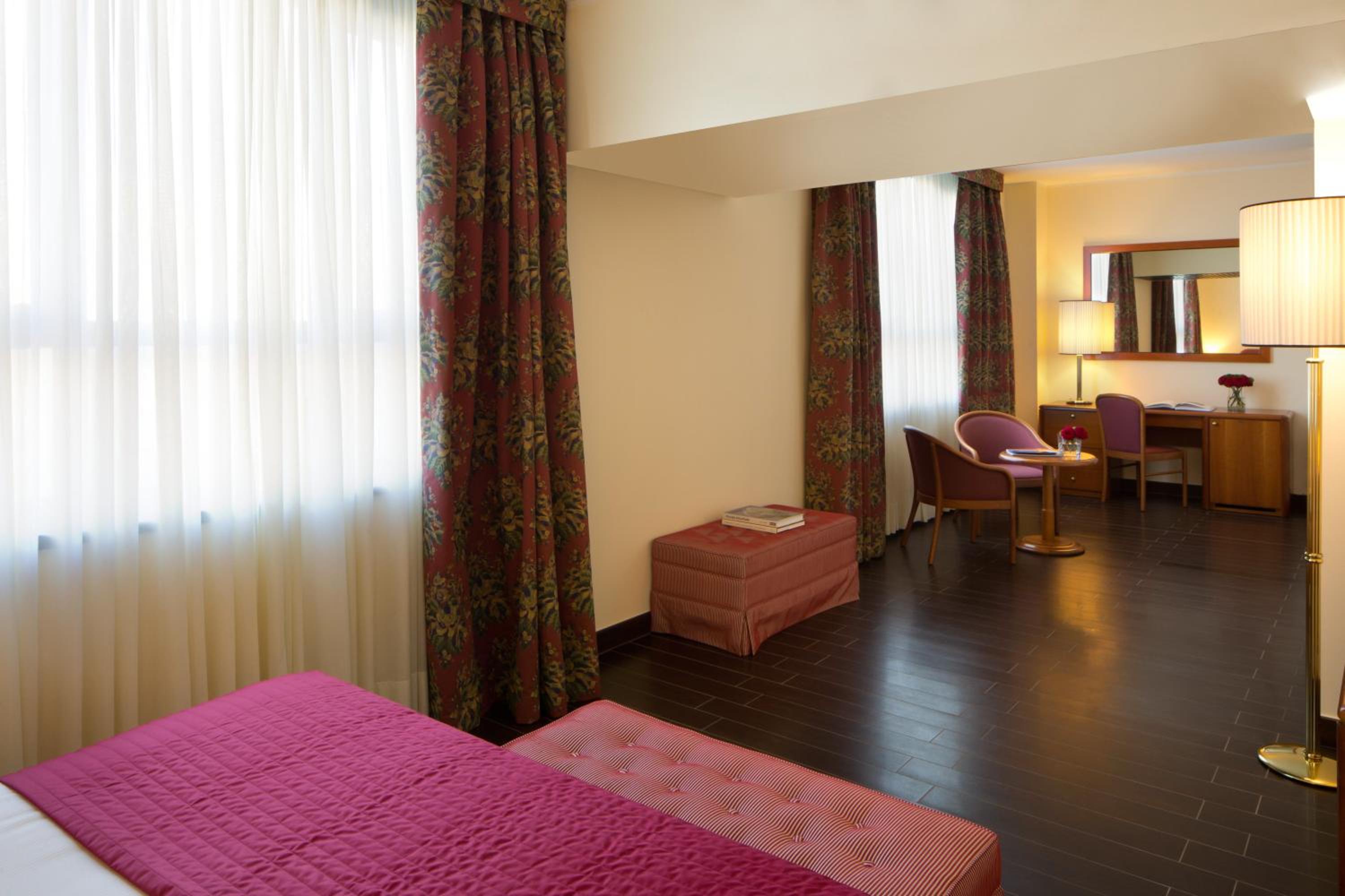 Executive Double or Twin Room - Photo 5