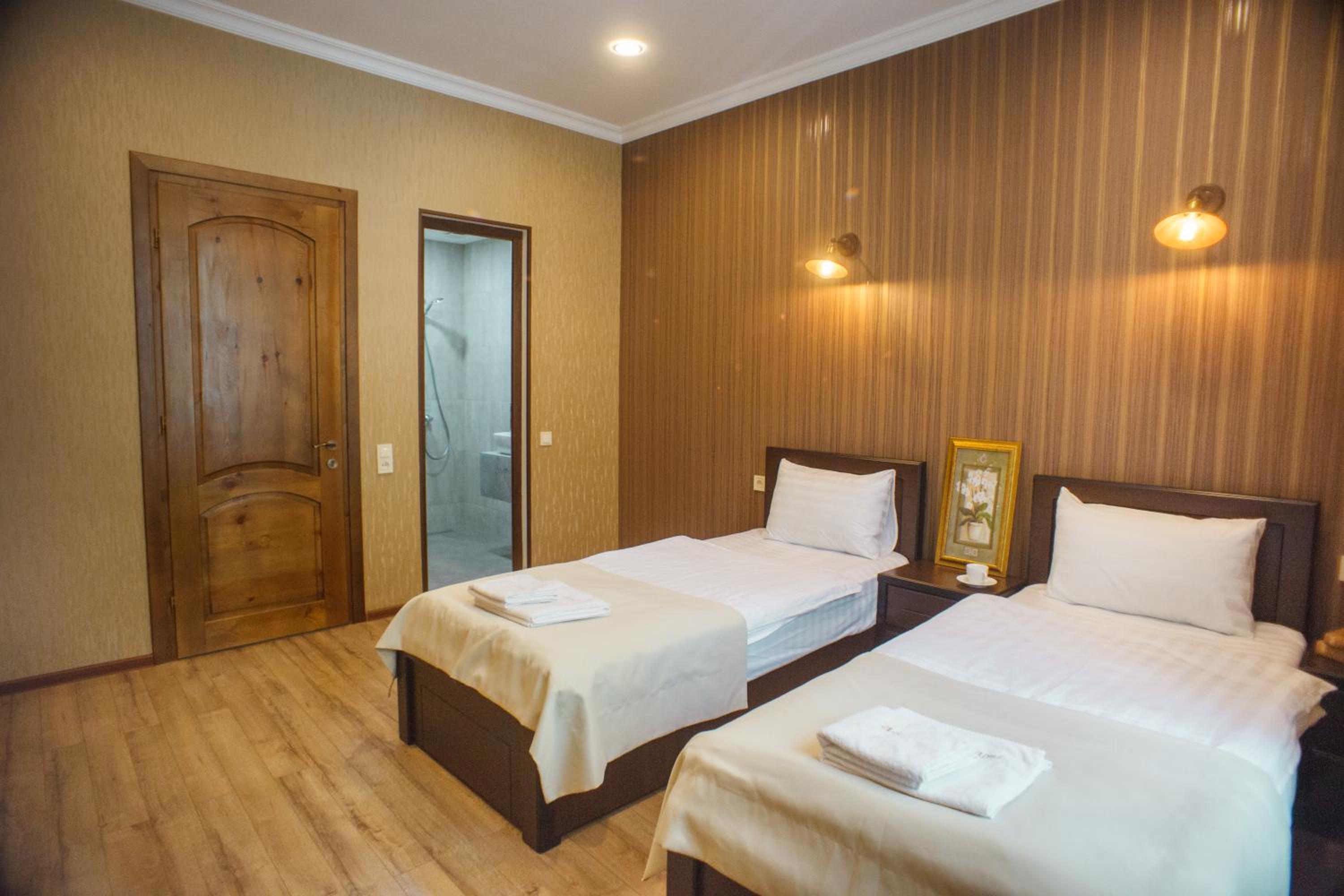 Superior Deluxe Double or Twin Room  photo 3