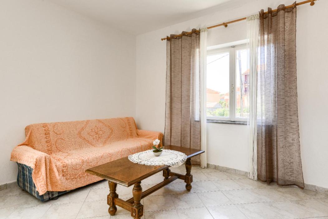 Apartment with Terrace photo 3