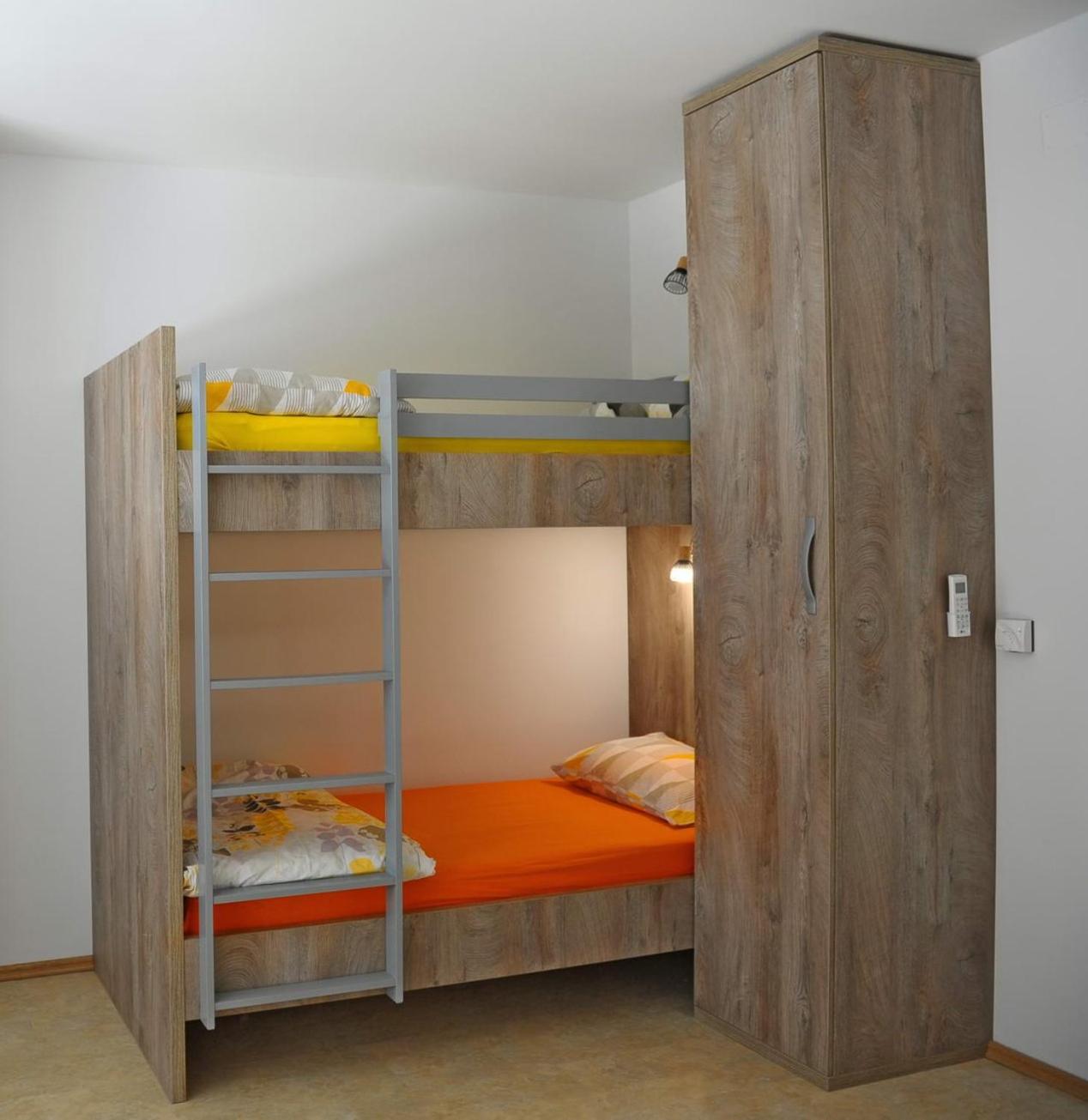 Quadruple Room with Shared Bathroom photo 1