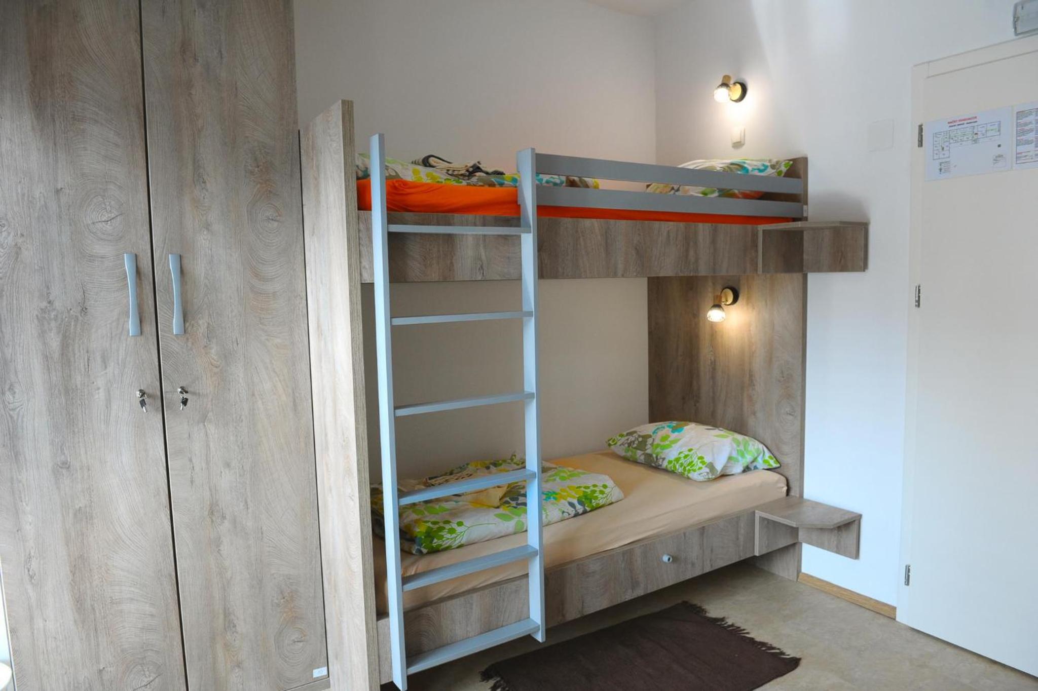 Bed in 4-Bed Mixed Dormitory Room photo 1