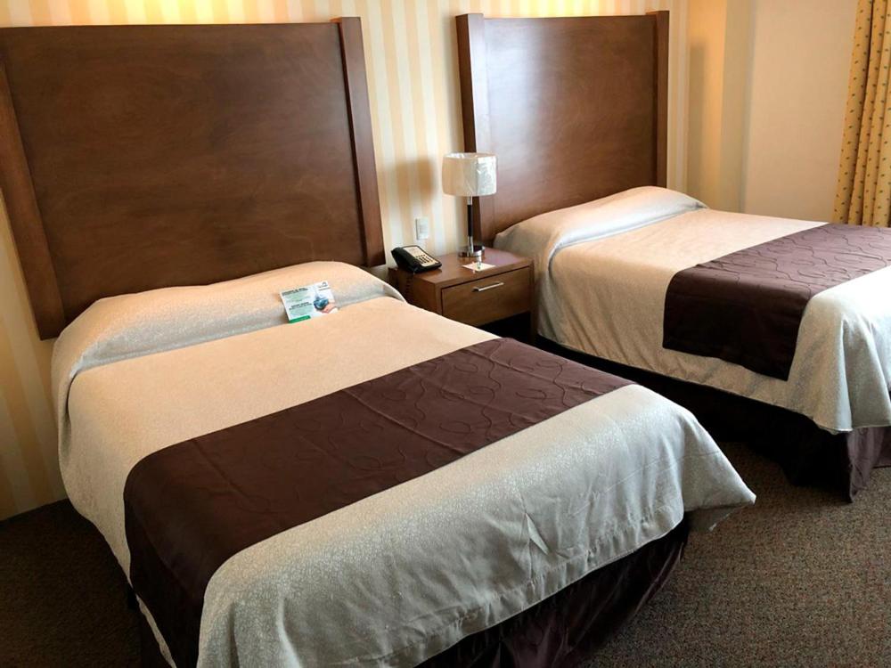 Double Room with Two Double Beds - Photo 1