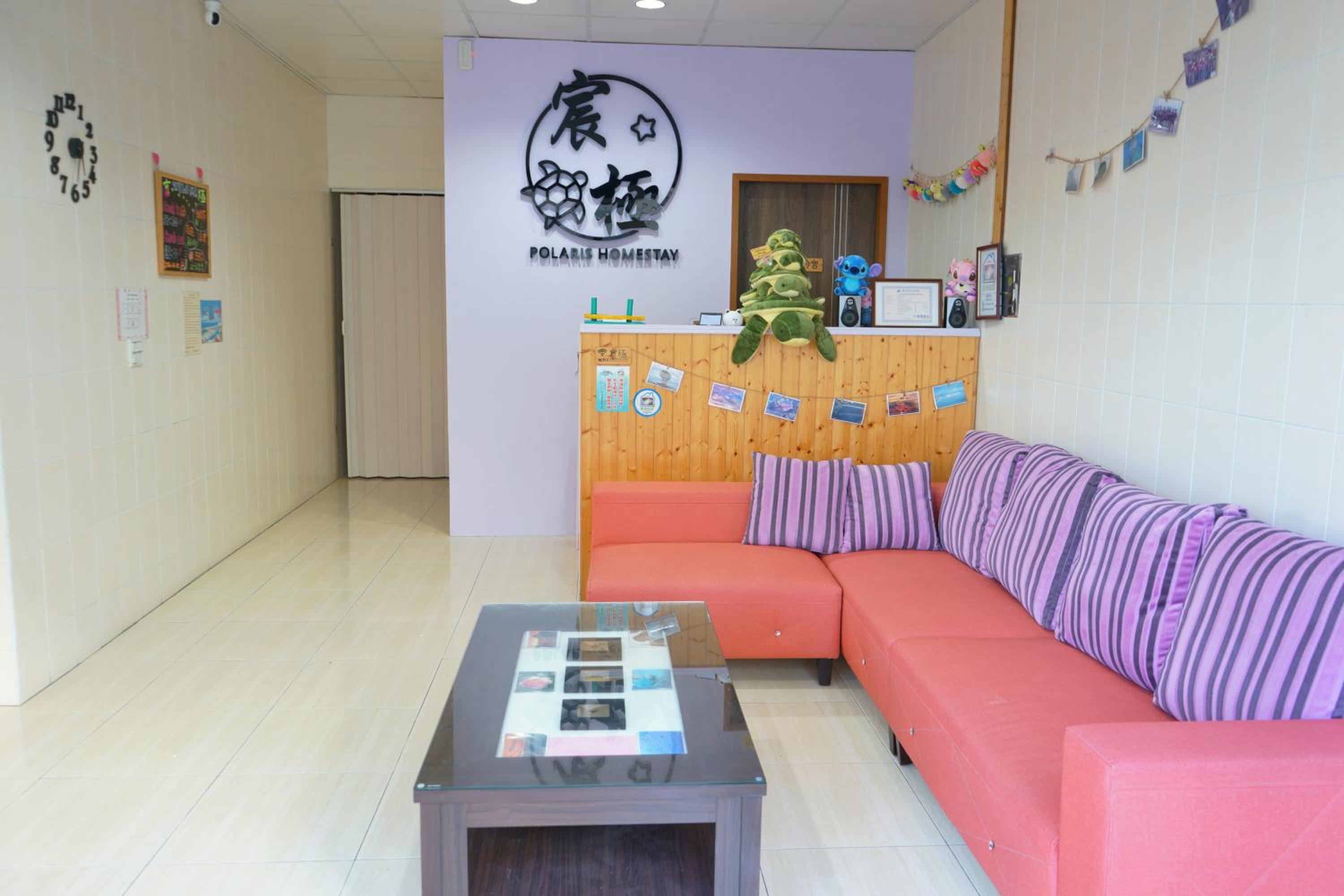 Quadruple Room with Private Bathroom photo 3