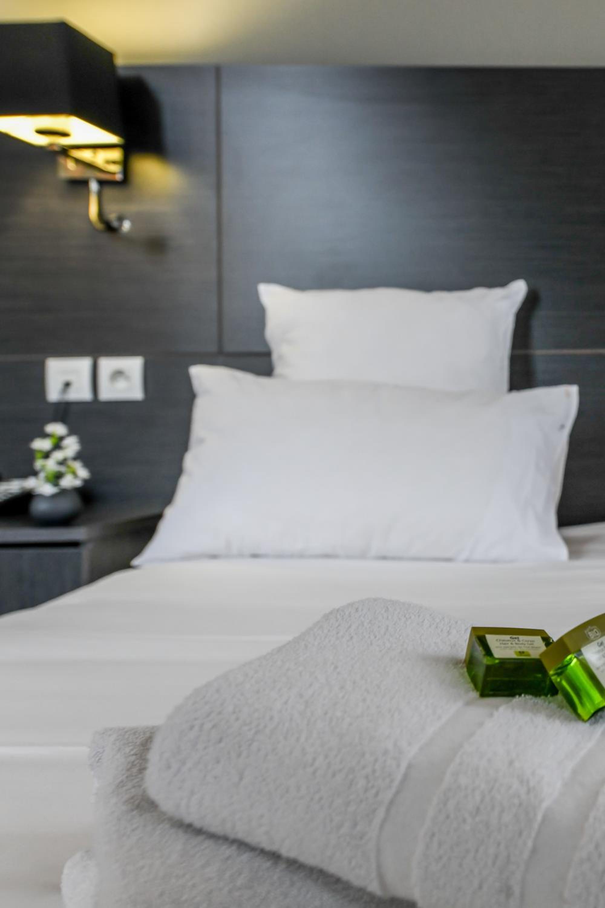 Double Room - Photo 22