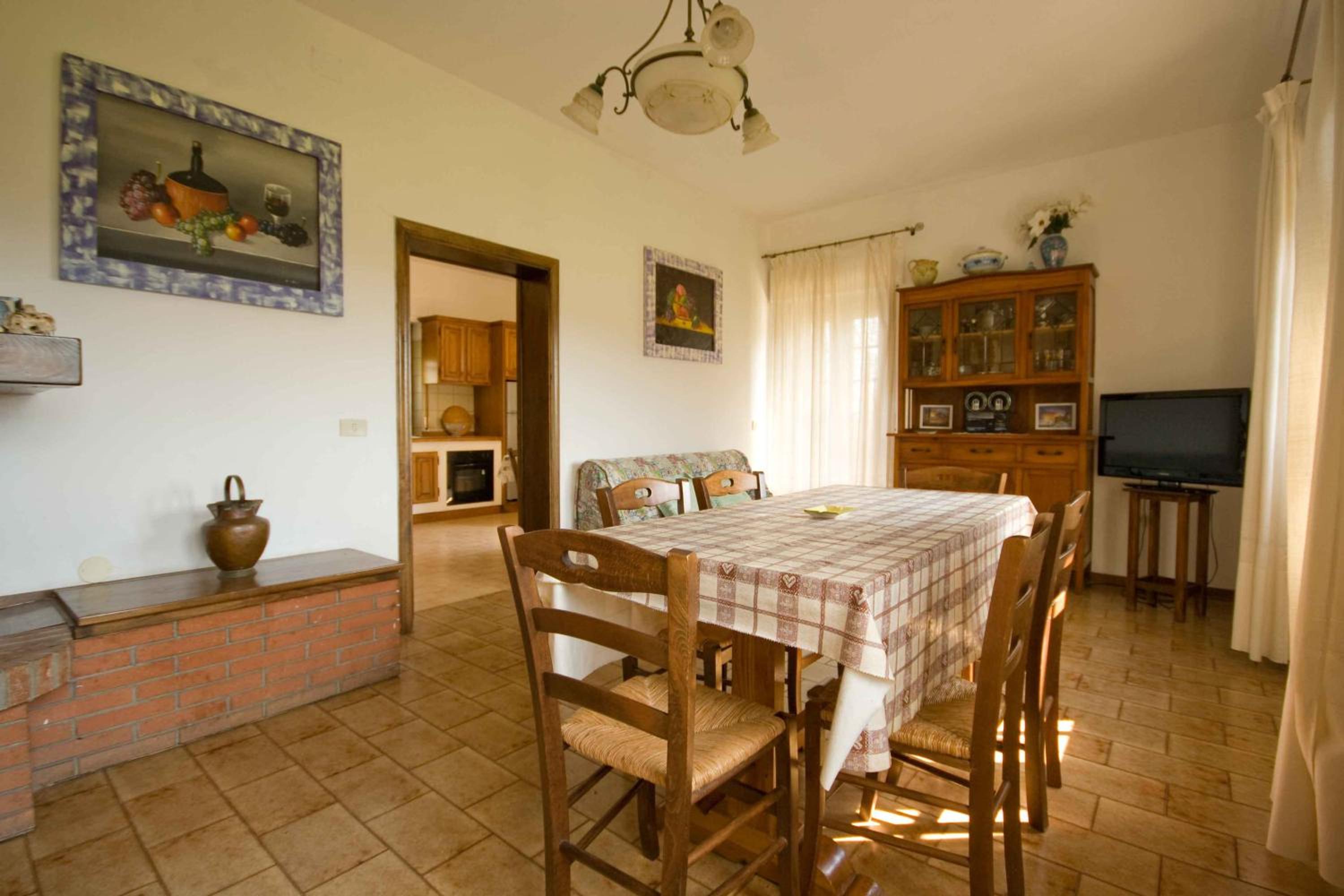 Three-Bedroom House photo 2