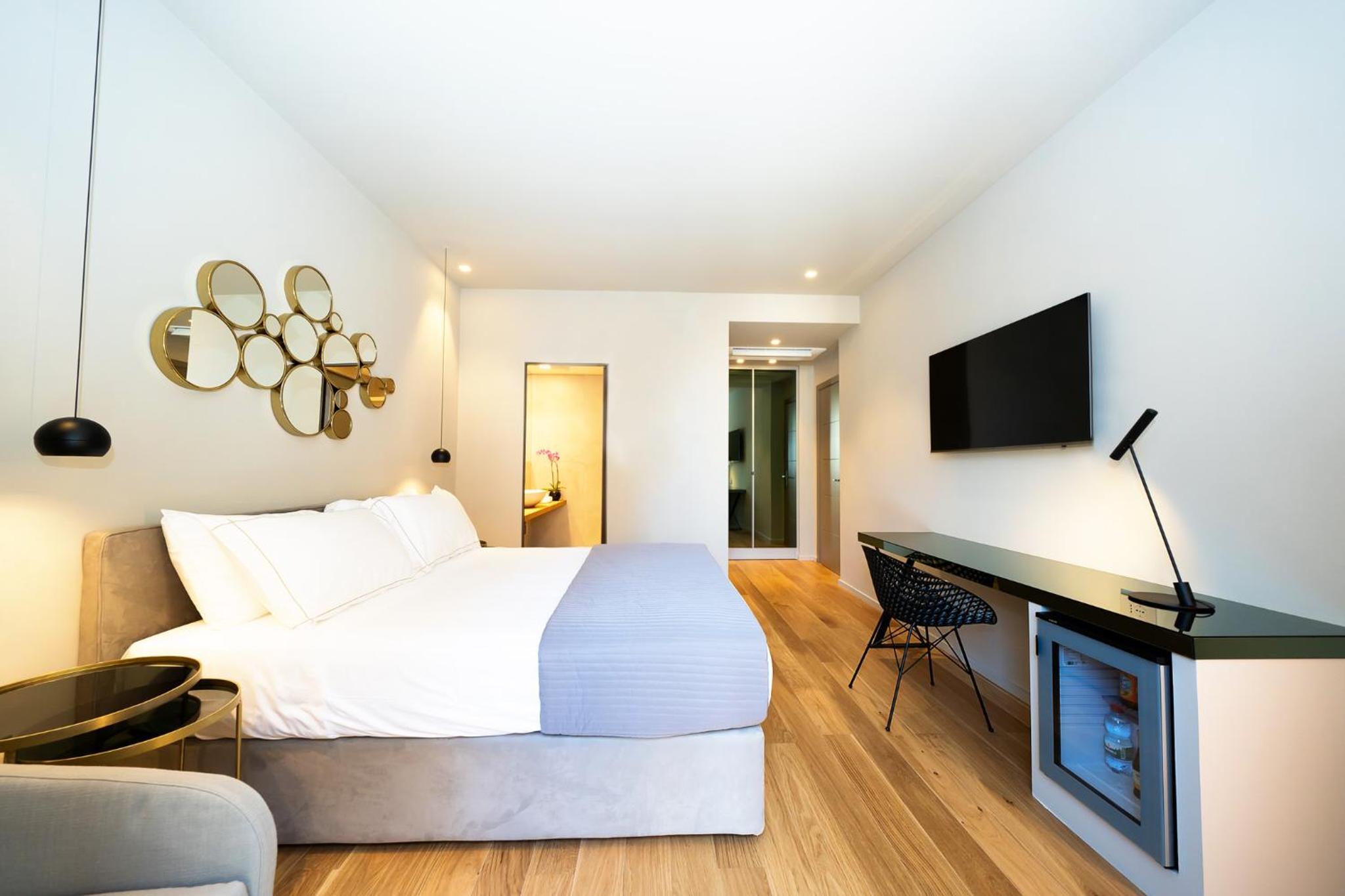 Luxury Triple Room - Photo 2