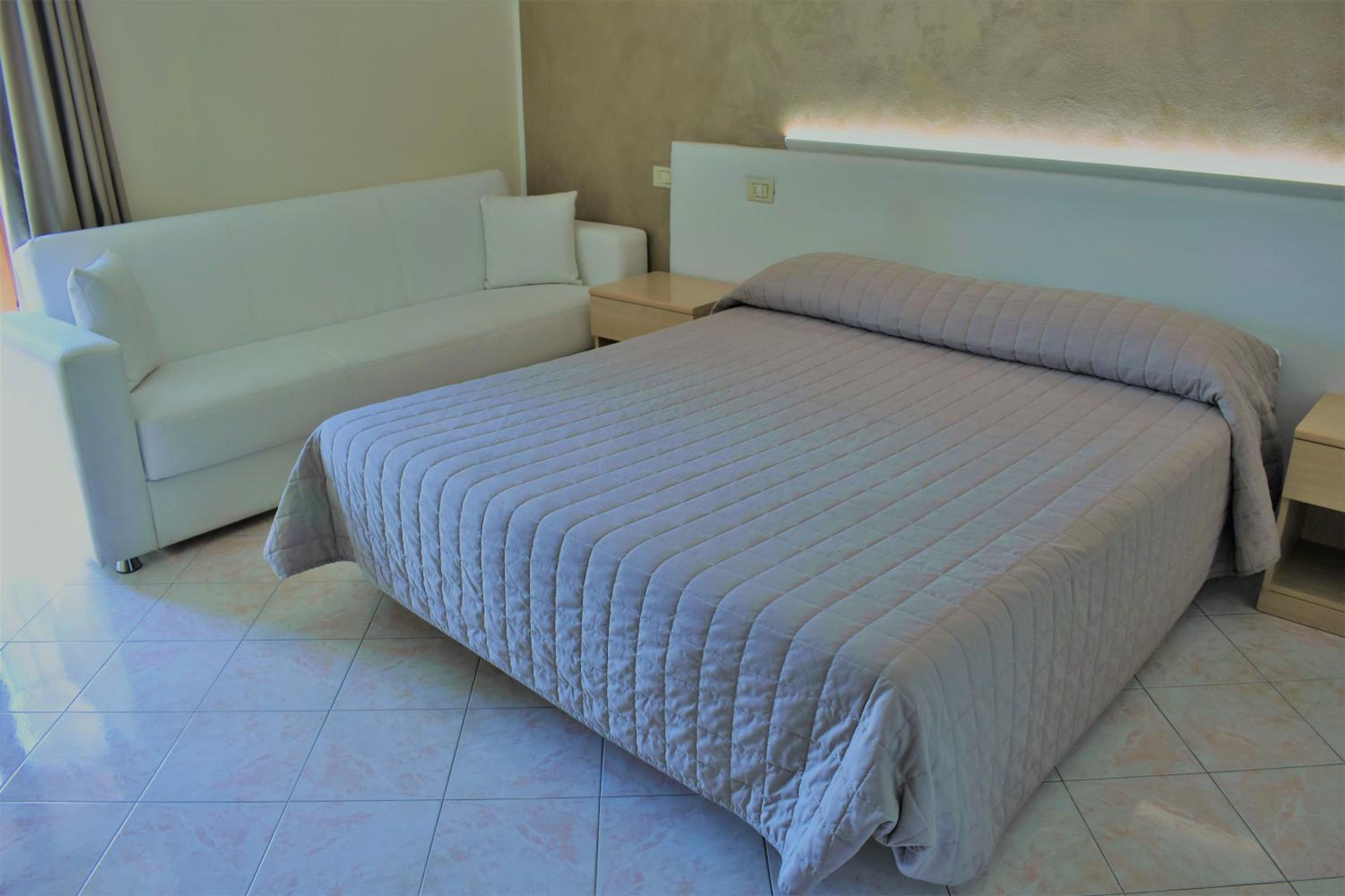 Standard Double Room photo 1