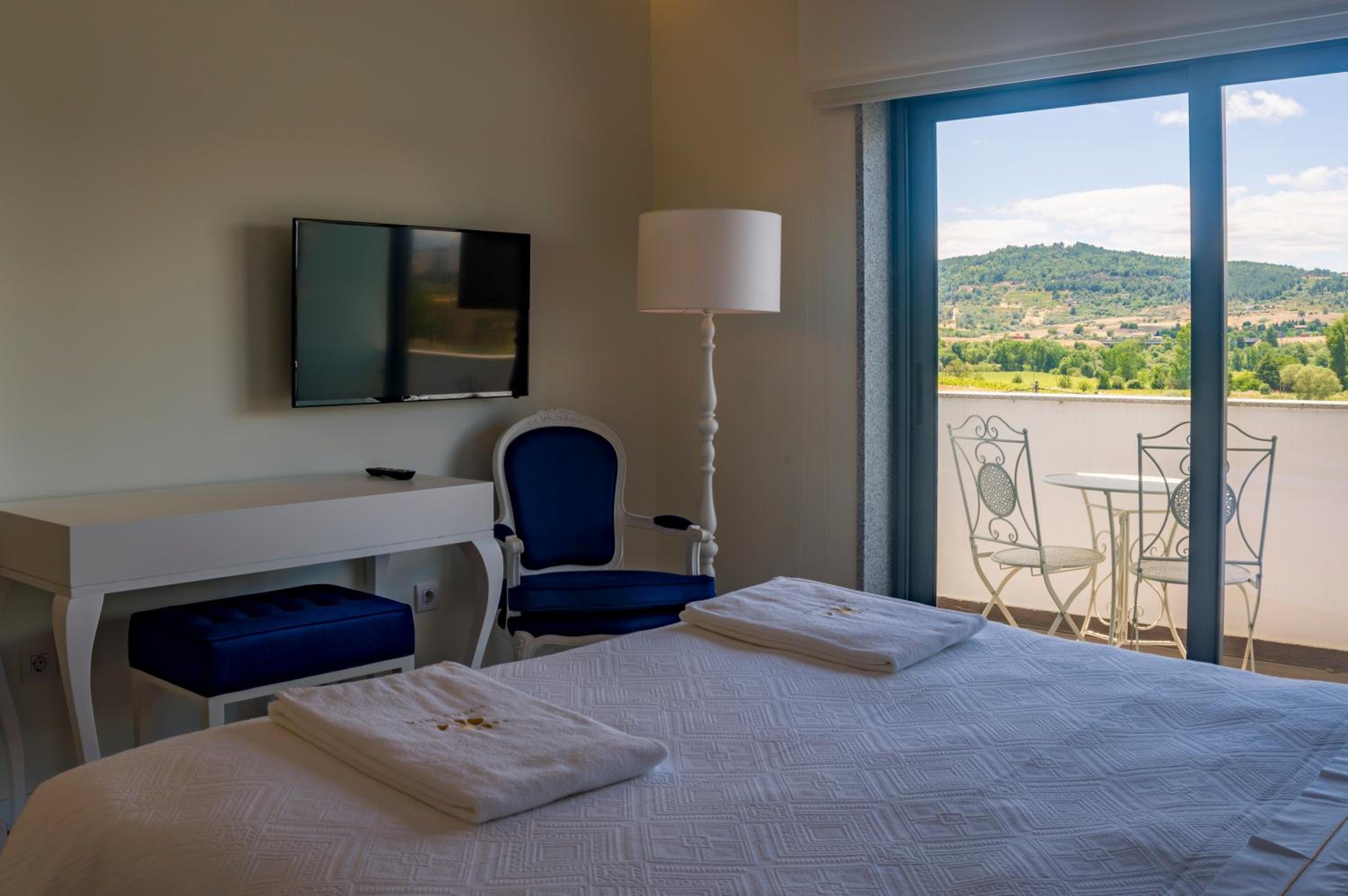 Standard Double Room - Photo 3