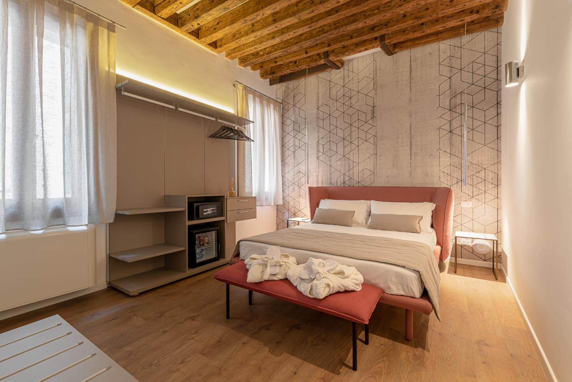Deluxe Room photo 1