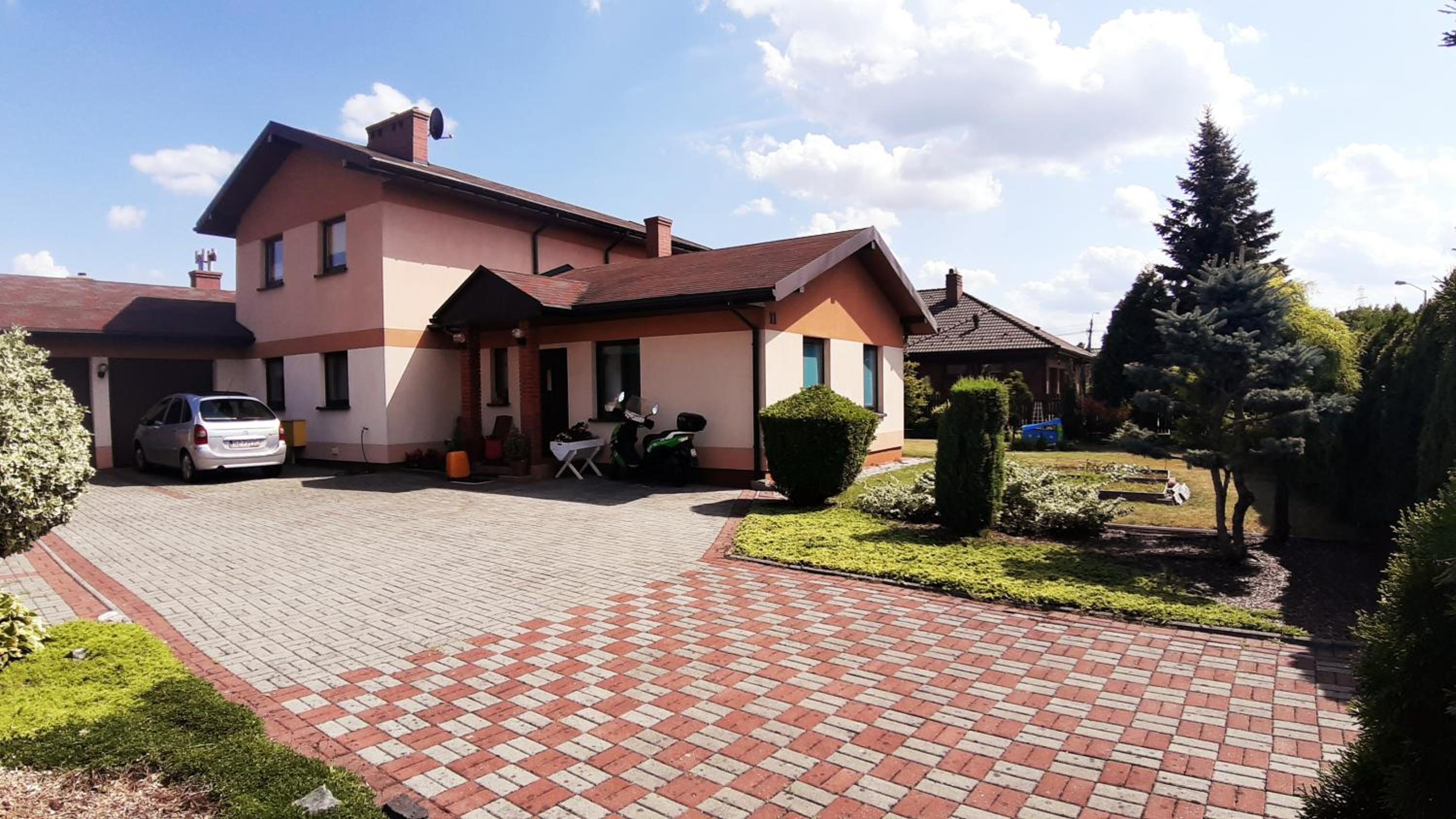 Villa - Photo 3