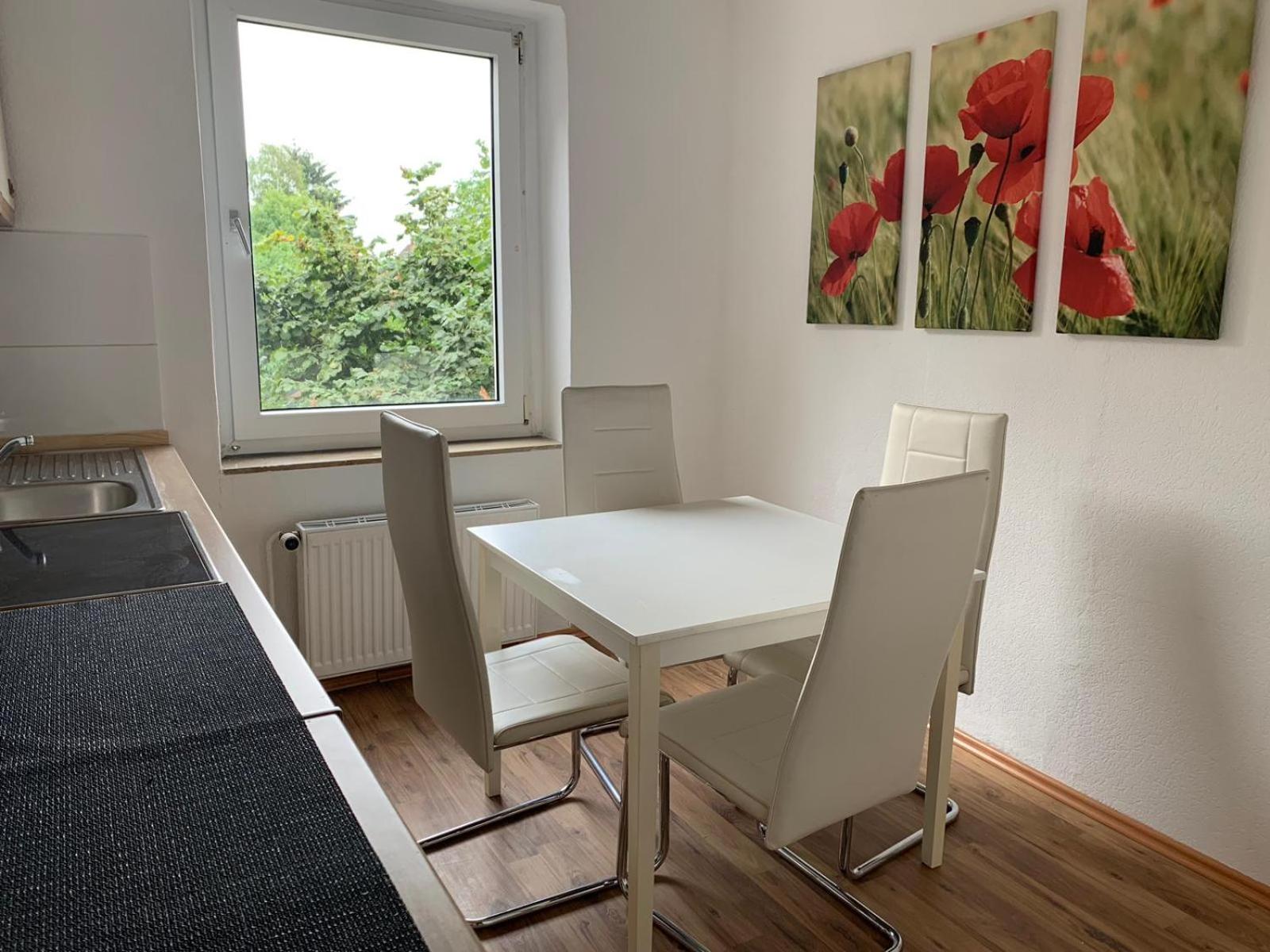 Two-Bedroom Apartment - Photo 2