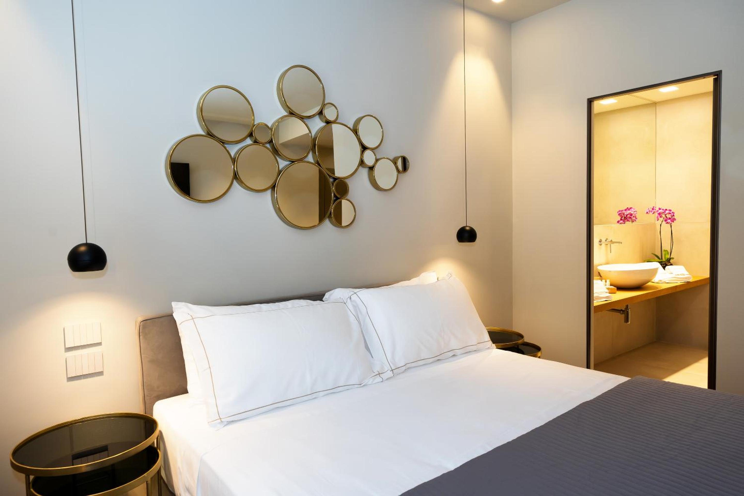 Junior Suite with Private Pool - Photo 5