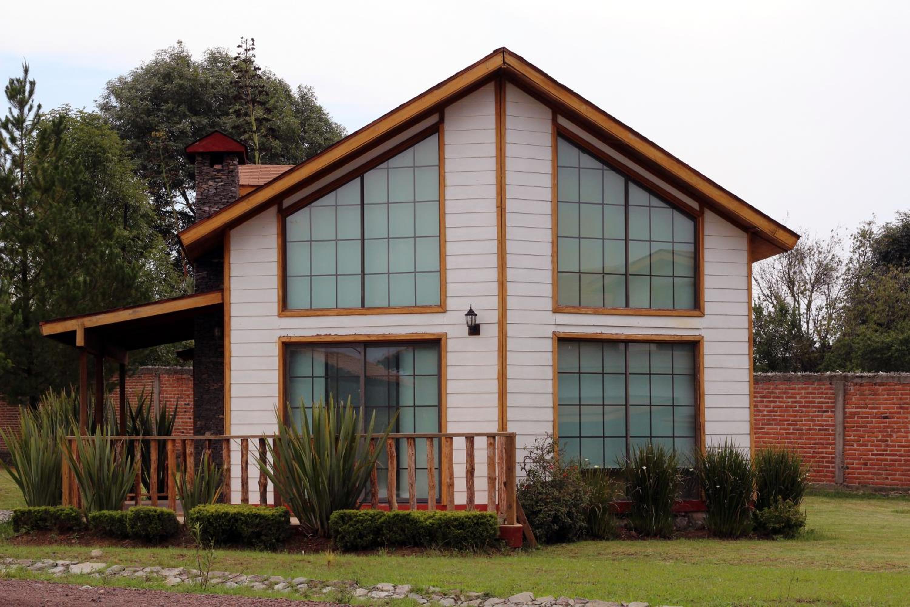 Two-Bedroom House - Photo 9