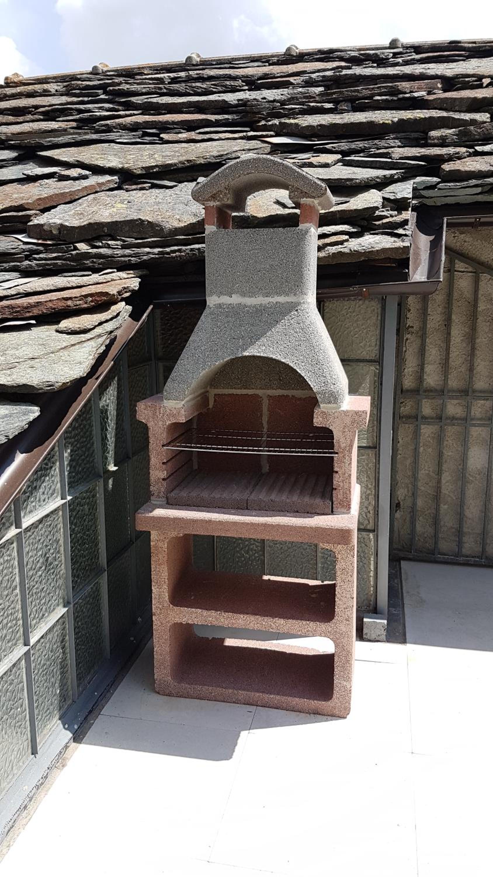 Apartment with Terrace - Photo 14
