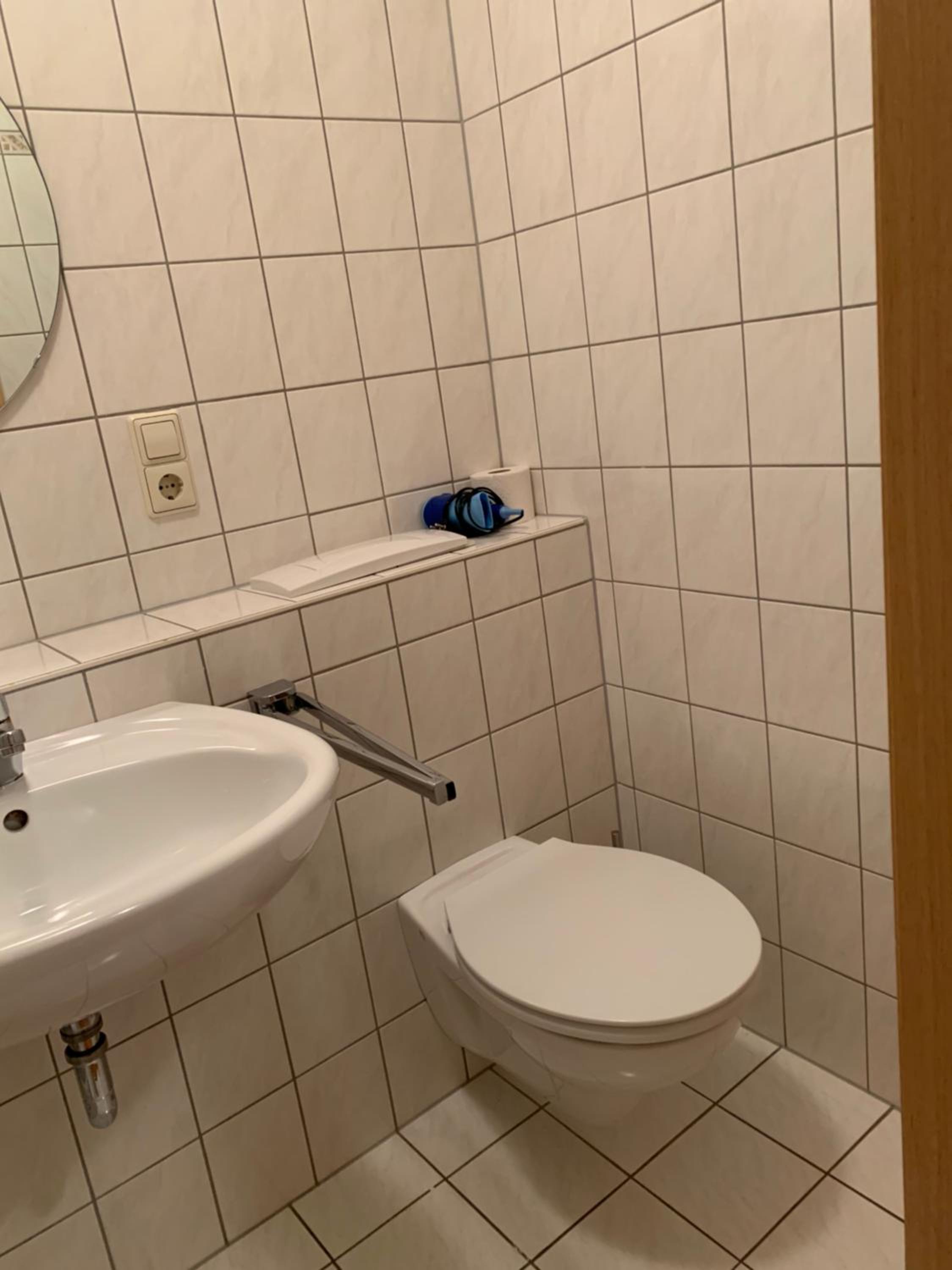 Single Room photo 3