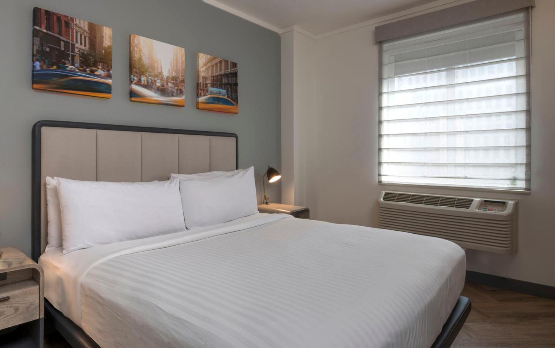 Premier King Room