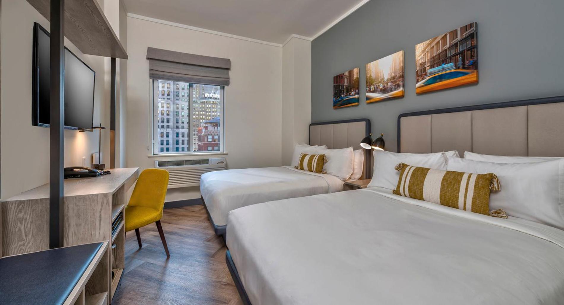 Premier Room with Two Double Beds thumbnail 6